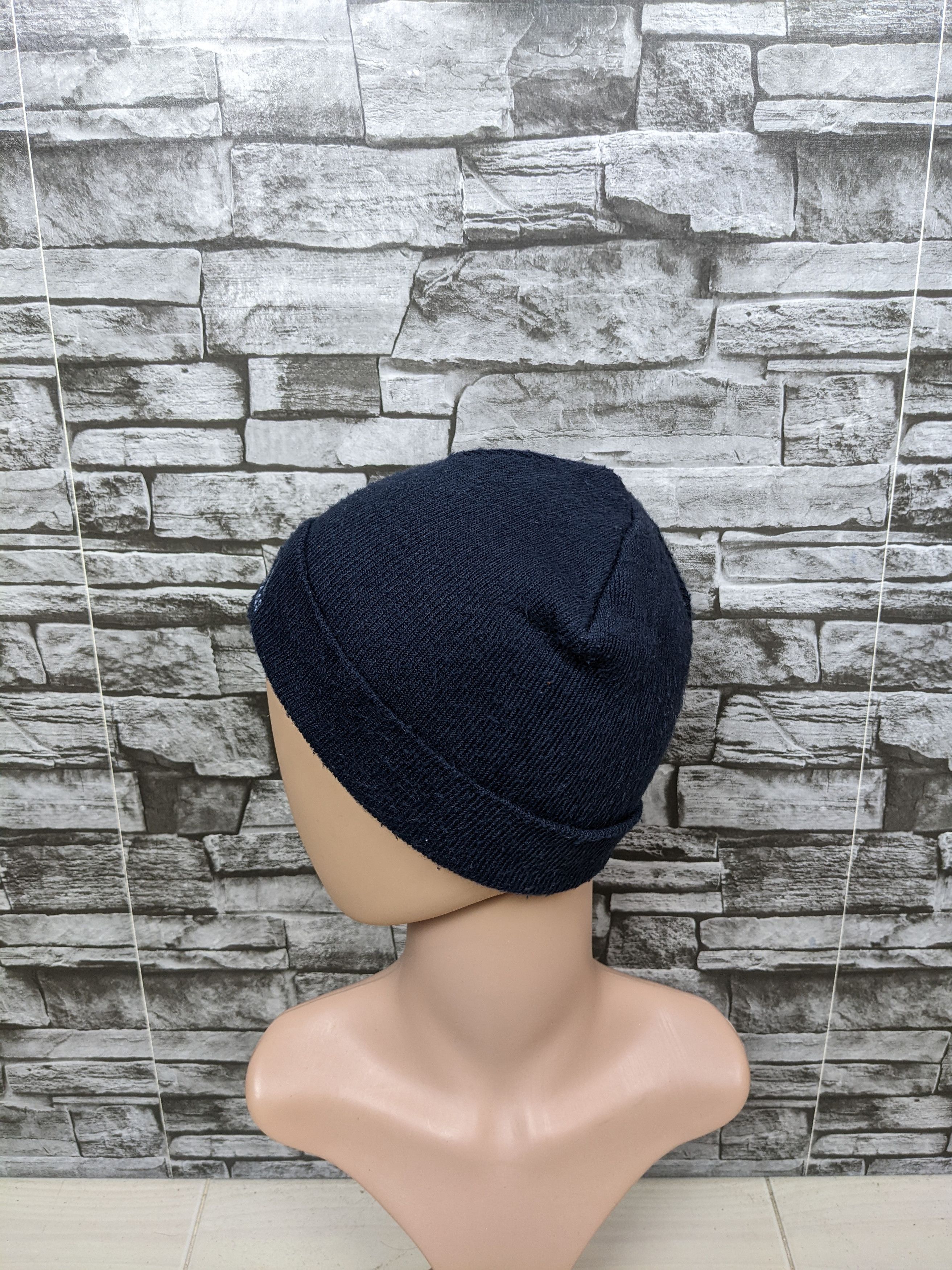 Adidas Vintage Adidas Plain Beanie Hat Cap Snowcap Size ONE SIZE - 2 Thumbnail