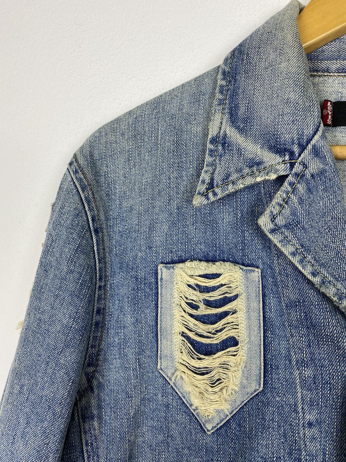 Levi's Levi’s Premium Red Tab Distress Jacket - Medium Size Size US M / EU 48-50 / 2 - 7 Thumbnail