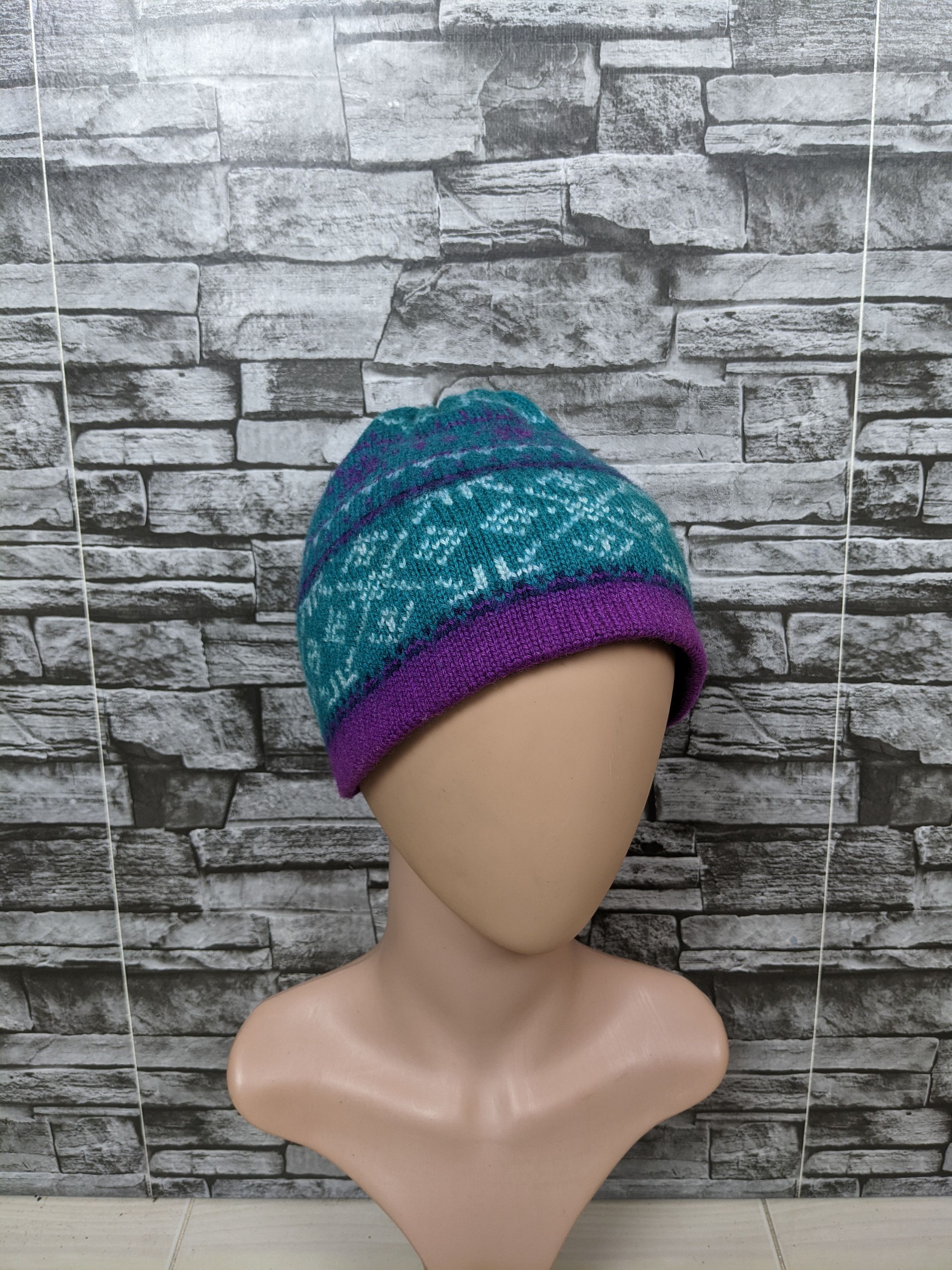 Japanese Brand Vintage Blackcomb Beanie Hat Cap Snowcap Size ONE SIZE - 1 Thumbnail