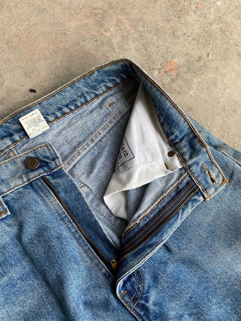 Levi's × Vintage Vintage 90s Light Wash Levi's 505 Jeans Rusty Dirty Effect Size US 31 - 5 Thumbnail