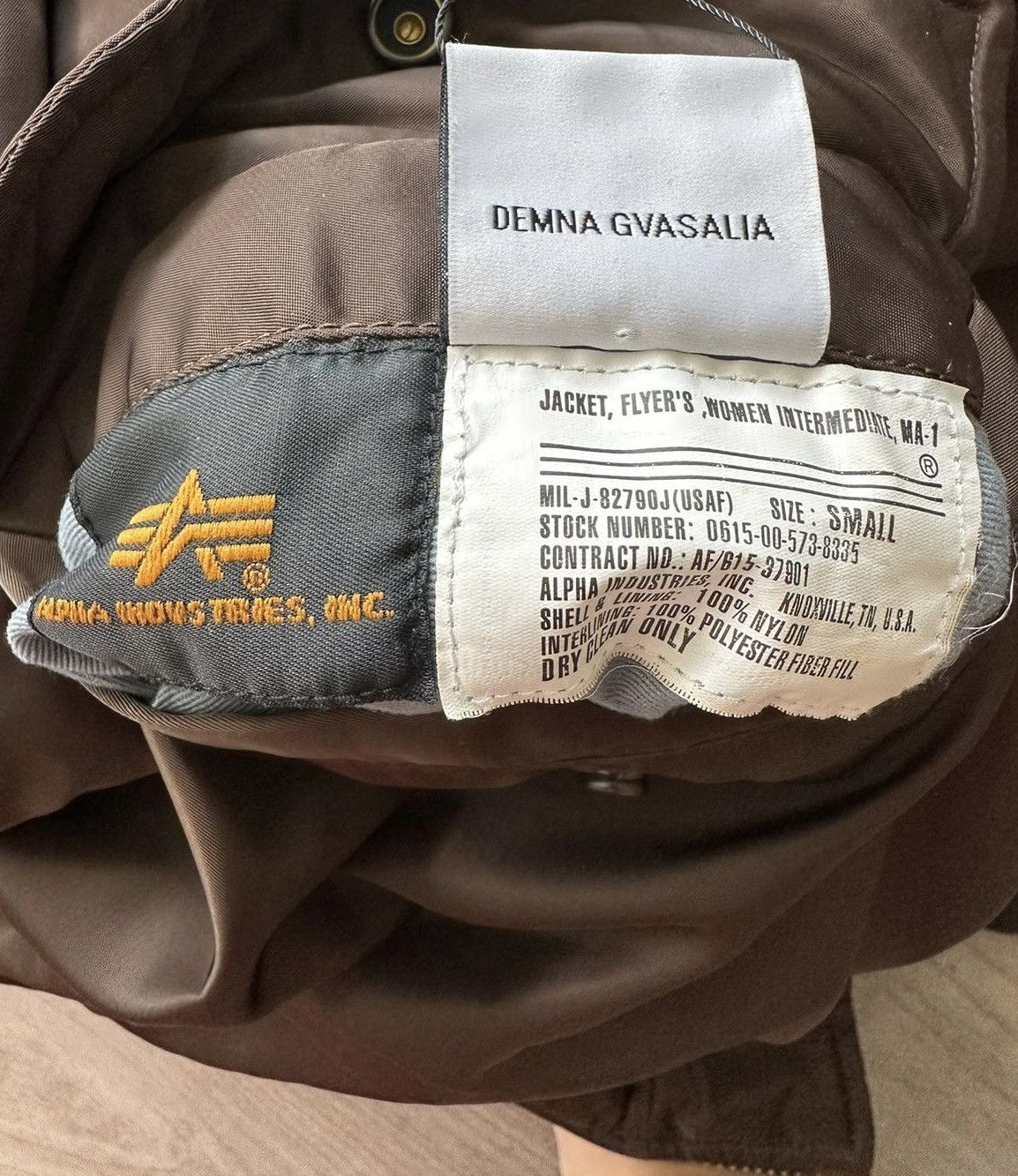 Vetements SS17 Reversible Bomber Jacket Size US S / EU 44-46 / 1 - 9 Thumbnail