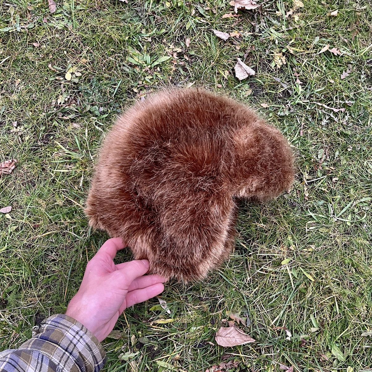 Vintage Vintage 90s Mohair Beanie Brown Fuzzy Streetwear Alt Goth OS Size ONE SIZE - 1 Thumbnail