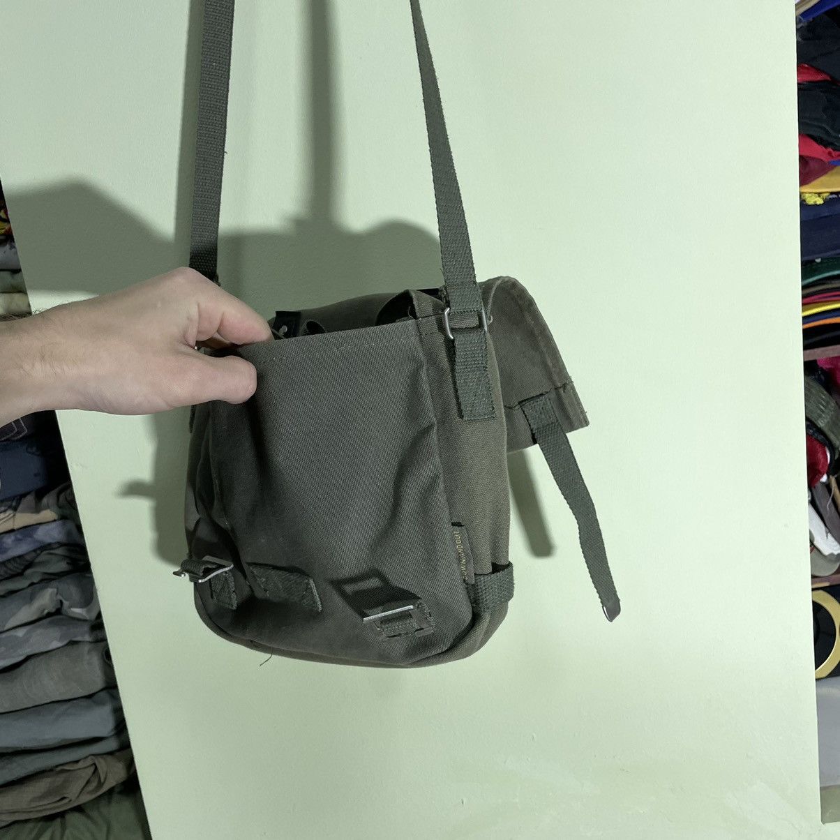Vintage Vintage Y2K Khaki Canvas Crossbody Bag Streetwear Cropped OS Size ONE SIZE - 7 Thumbnail