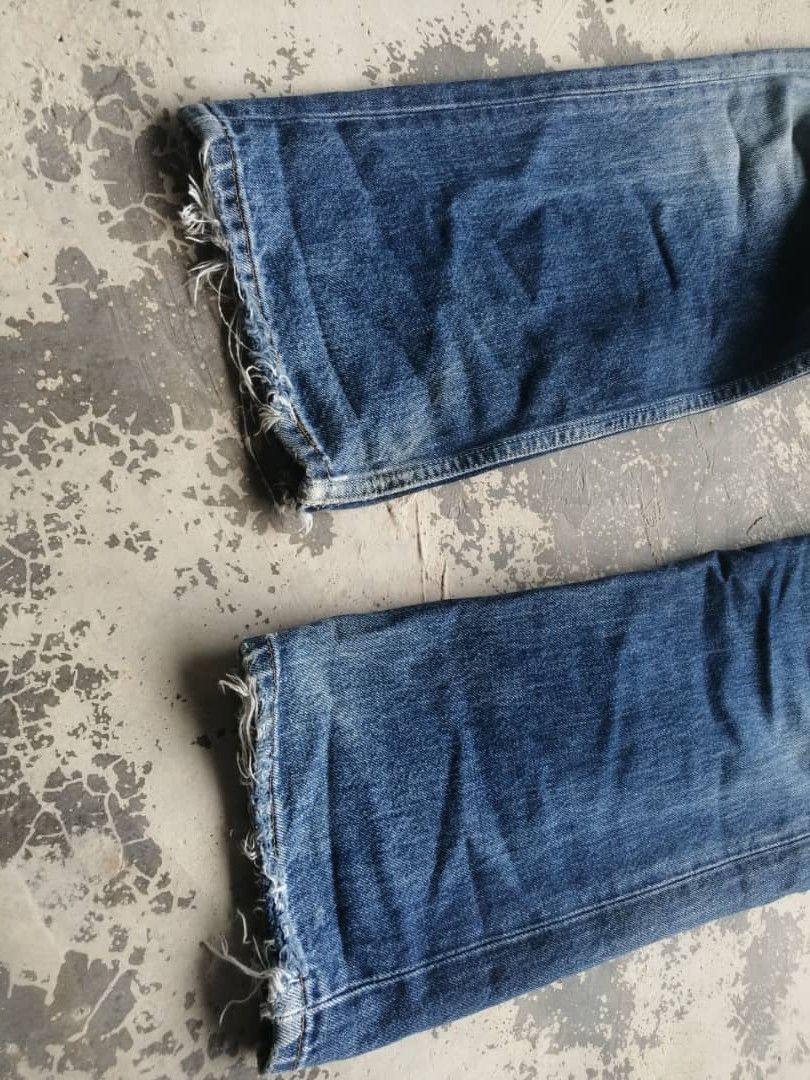 Levi's 90s Vintage Light Wash Levi’s 501 Distressed Denim 30x32 Size US 30 / EU 46 - 15 Thumbnail
