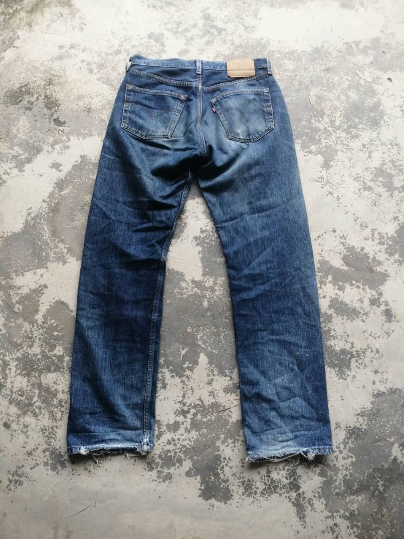 Levi's 90s Vintage Light Wash Levi’s 501 Distressed Denim 30x32 Size US 30 / EU 46 - 2 Thumbnail