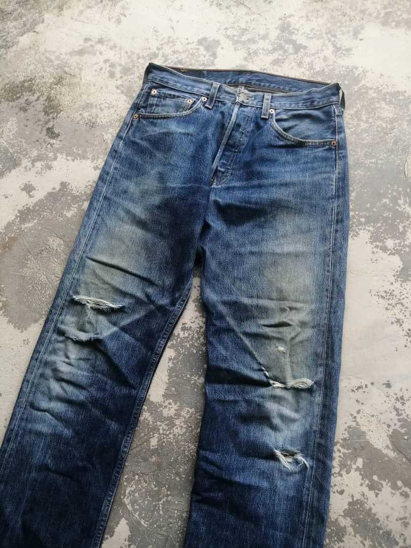 Levi's 90s Vintage Light Wash Levi’s 501 Distressed Denim 30x32 Size US 30 / EU 46 - 3 Thumbnail