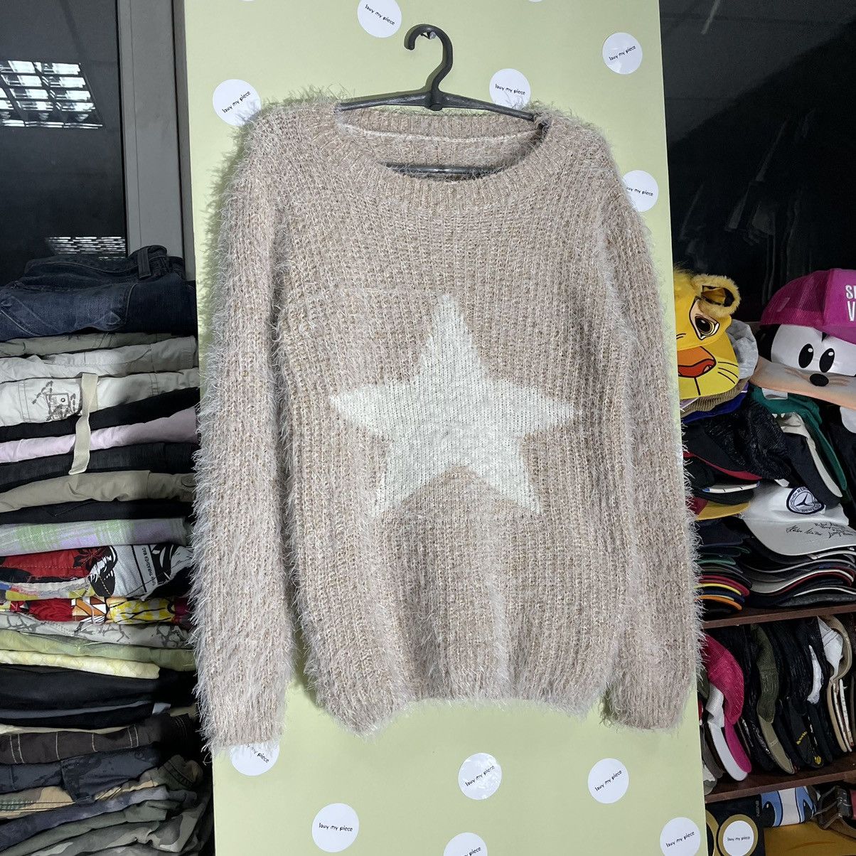 Vintage Vintage Y2K Cream Star Graphic Sweater Indie Preppy Baggy M Size M / US 6-8 / IT 42-44 - 2 Thumbnail