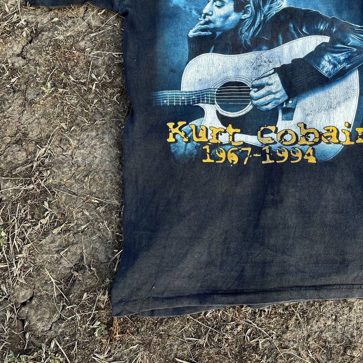 Vintage Vintage 90s Sun Faded Nirvana Band Graphic Tee Grunge Slim M Size US M / EU 48-50 / 2 - 4 Thumbnail