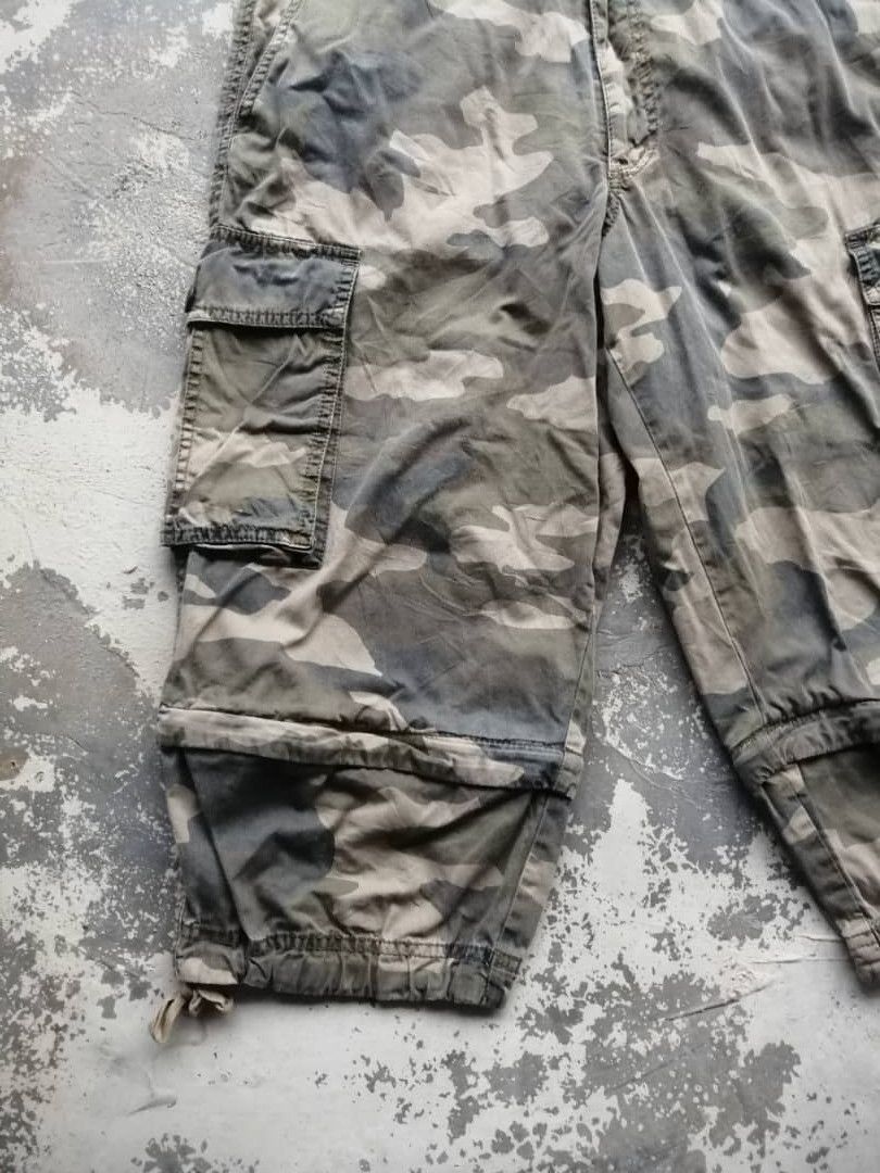 Japanese Brand × Uniqlo Japanese Cargos Parachute Multi Pocket Bondage Tactical Size US 32 / EU 48 - 3 Thumbnail