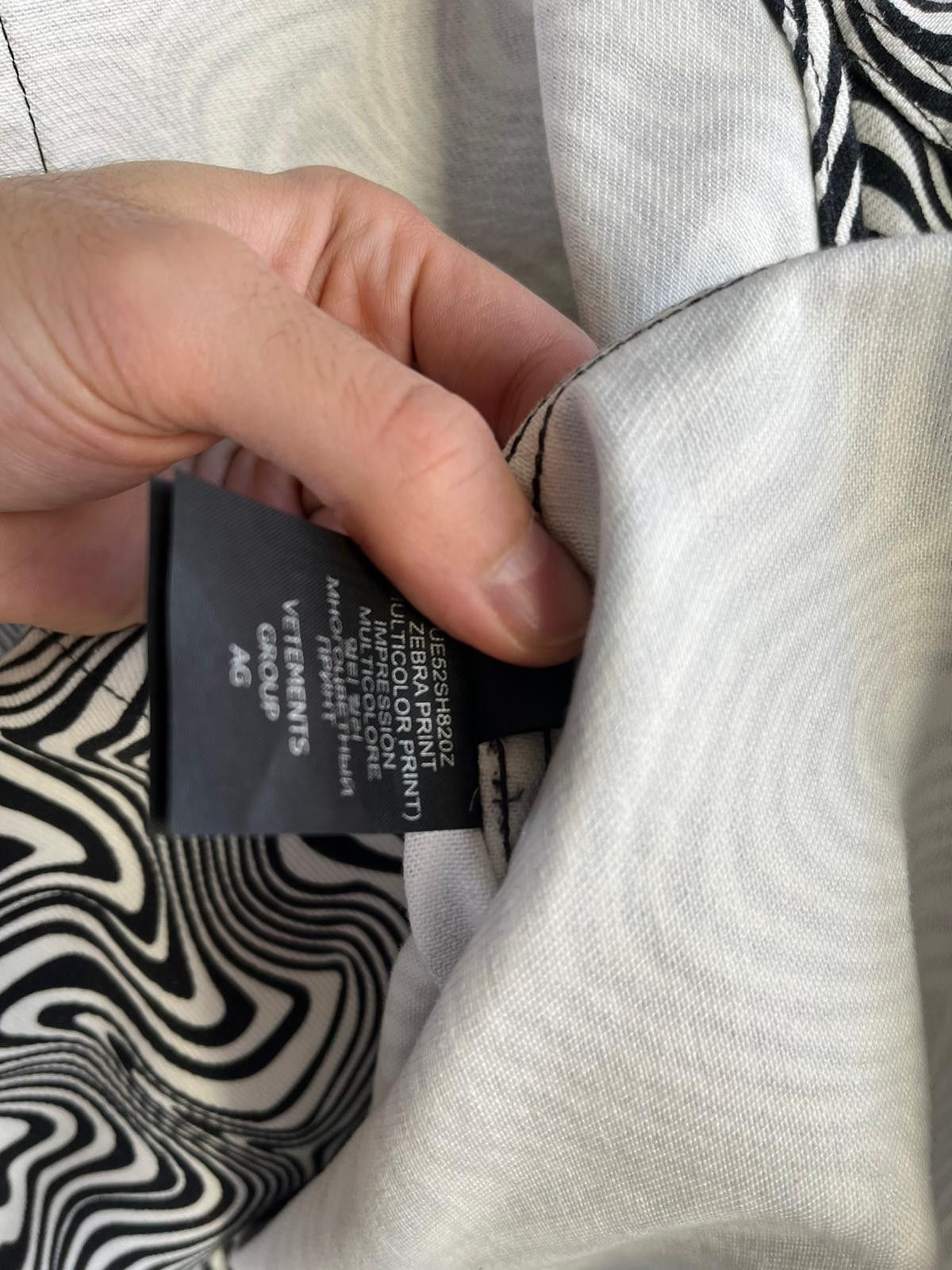 Vetements Heavy Zebra Button Up Shirt in Black & White Size US XS / EU 42 / 0 - 12 Thumbnail