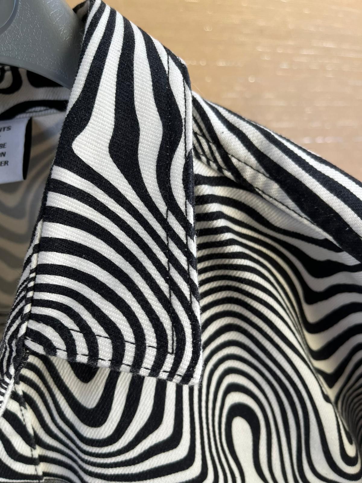 Vetements Heavy Zebra Button Up Shirt in Black & White Size US XS / EU 42 / 0 - 8 Thumbnail