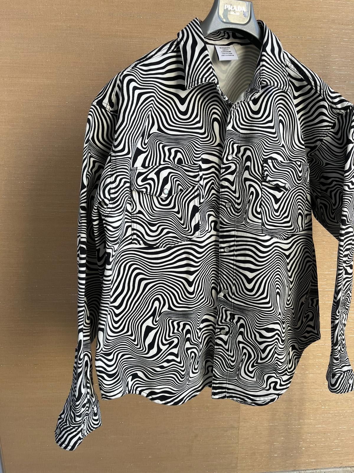 Vetements Heavy Zebra Button Up Shirt in Black & White Size US XS / EU 42 / 0 - 2 Thumbnail