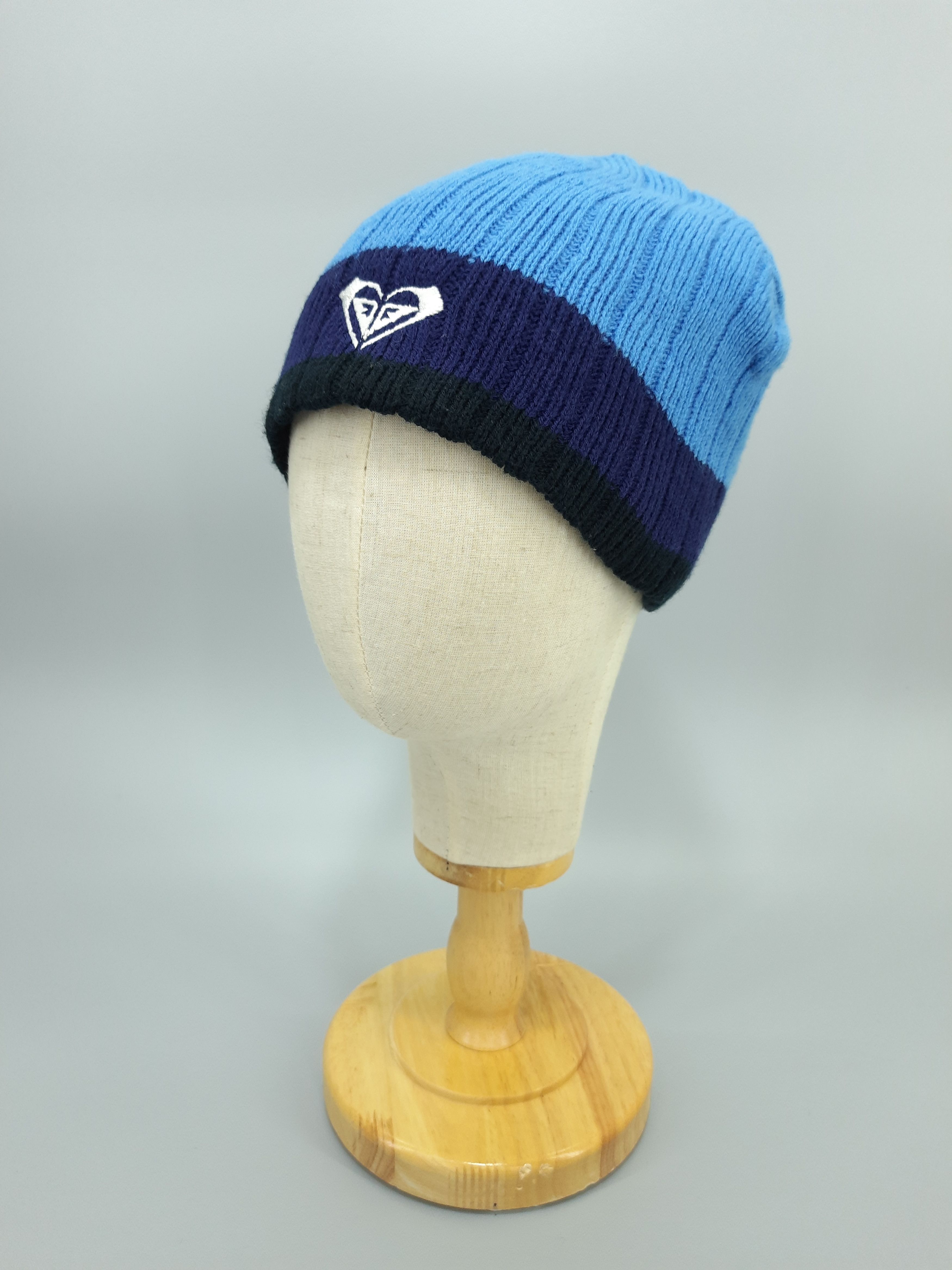Vintage Quiksilver Beanie Hat/Cap/Snowhat/Snowcap BN207
