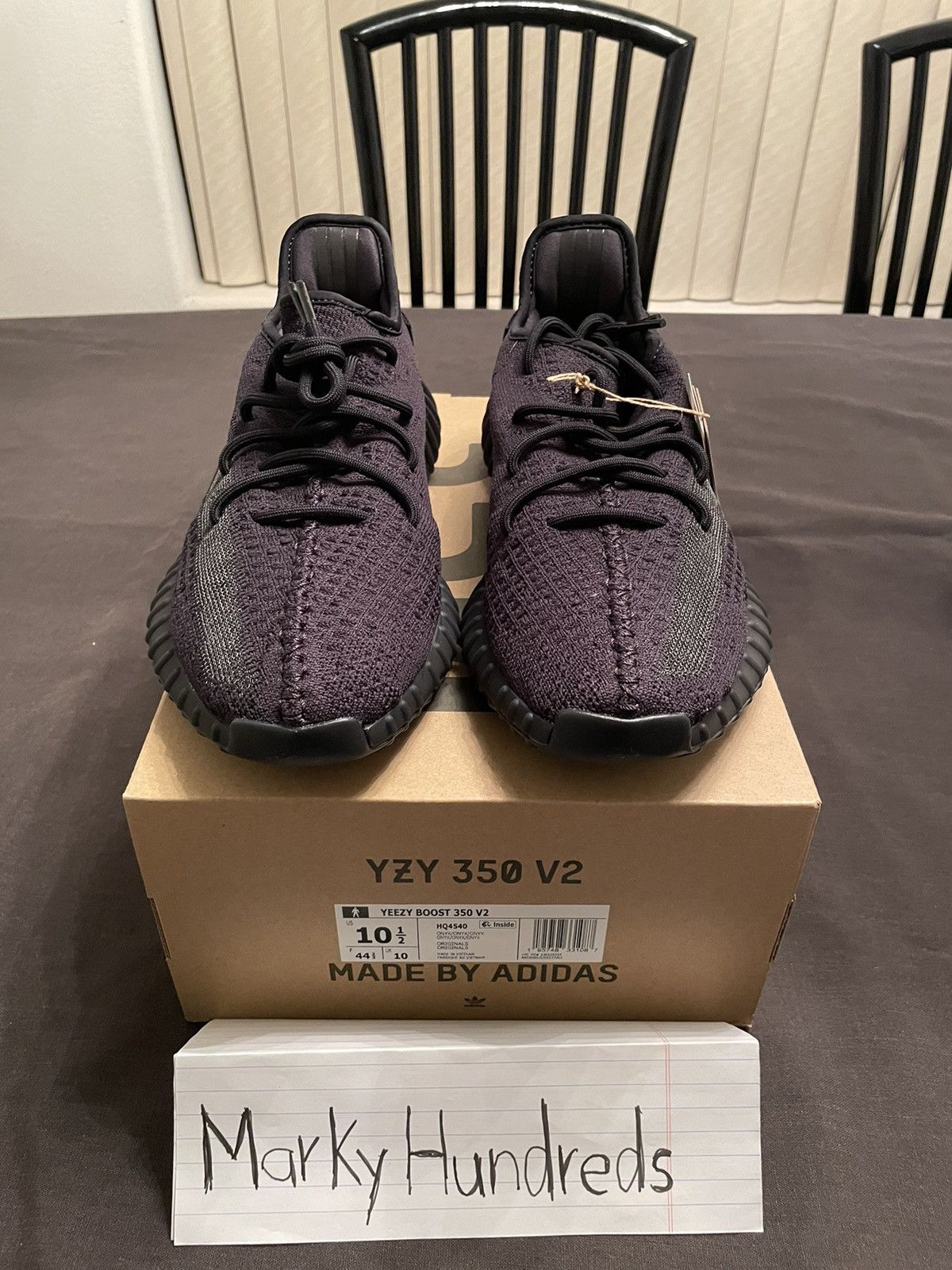 yeezy 300 onyx