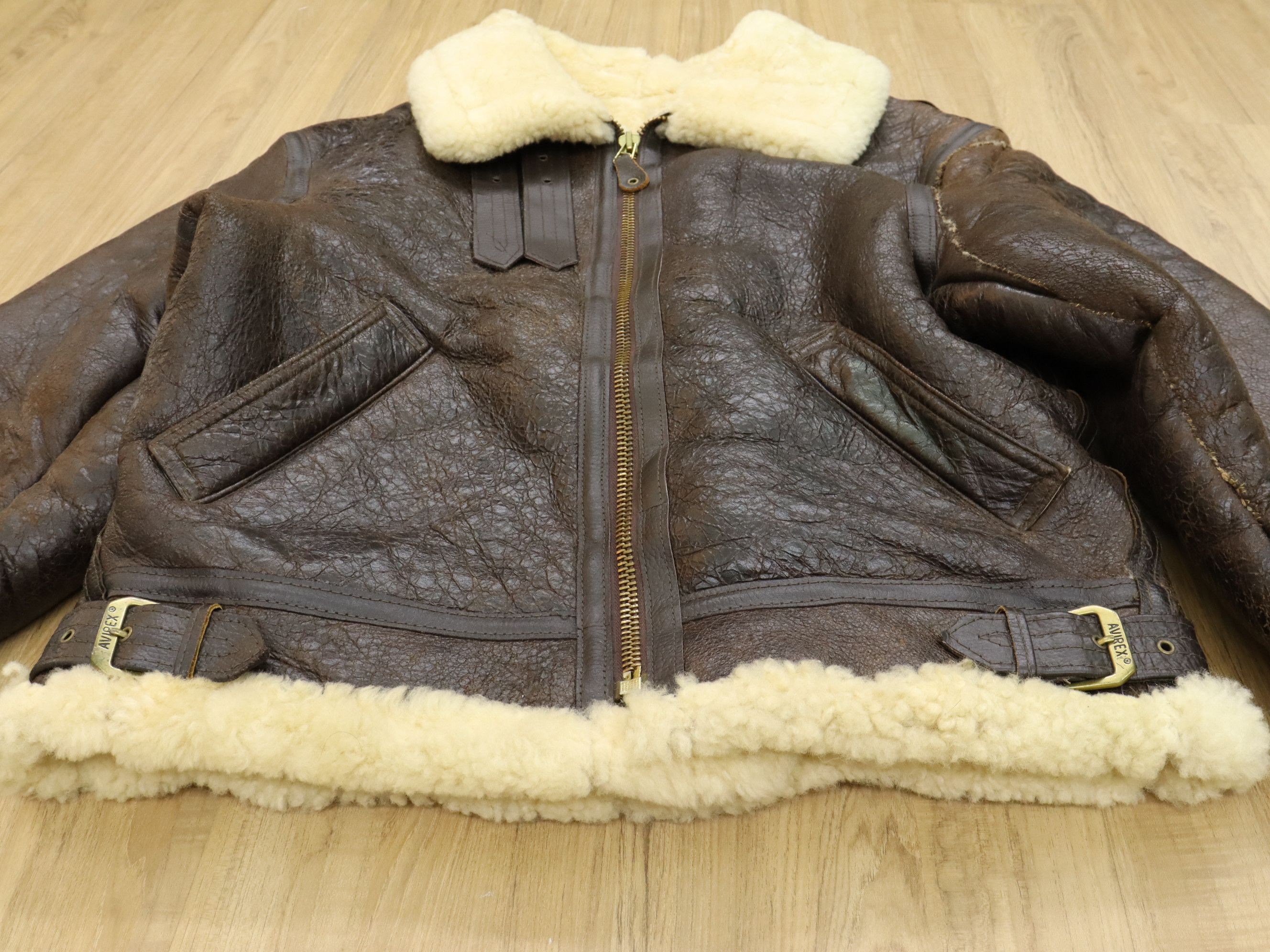 Avirex Vtg. Avirex Type B-3 Leather Sheepskin Flight Bomber Jacket Size US M / EU 48-50 / 2 - 9 Thumbnail