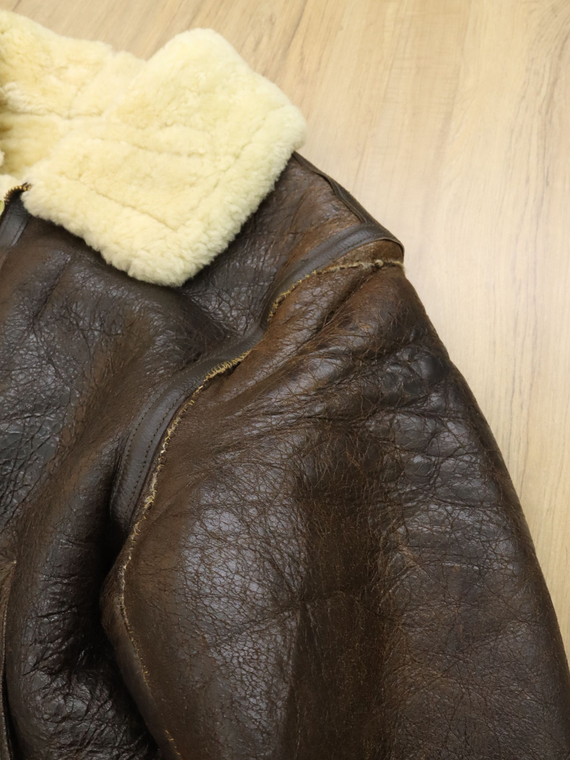 Avirex Vtg. Avirex Type B-3 Leather Sheepskin Flight Bomber Jacket Size US M / EU 48-50 / 2 - 16 Thumbnail