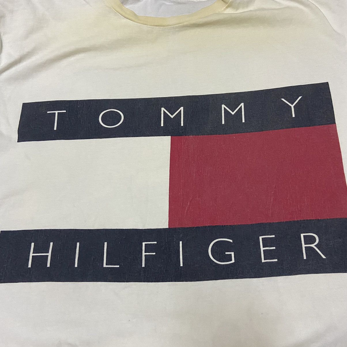 Tommy Hilfiger Vintage 90s tommy hilfiger tshirt big logo tshirt Size US XL / EU 56 / 4 - 2 Thumbnail