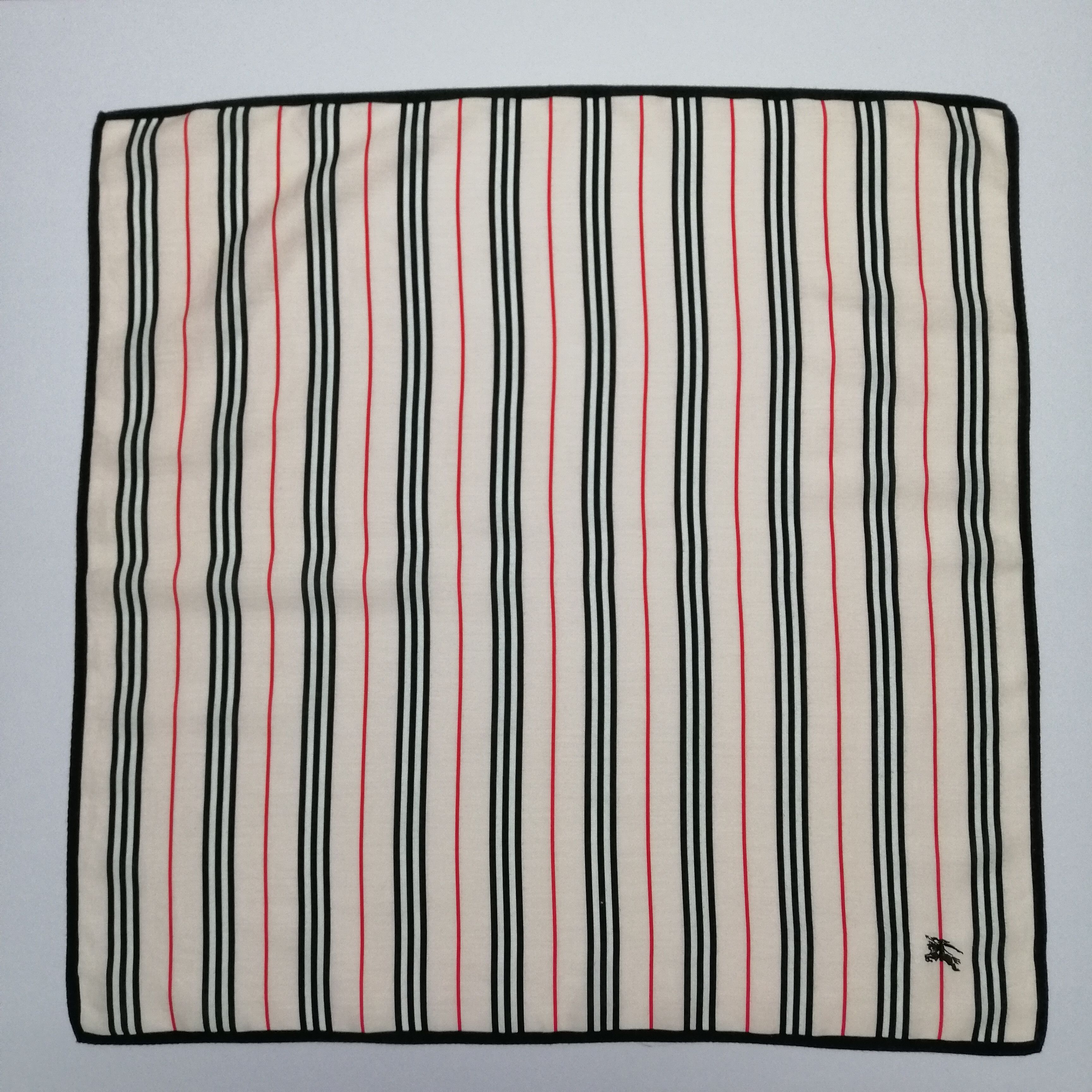 Burberry × Vintage Vintage Burberry Handkerchief/Neckerchief/Bandana-KD2002 Size ONE SIZE - 2 Thumbnail