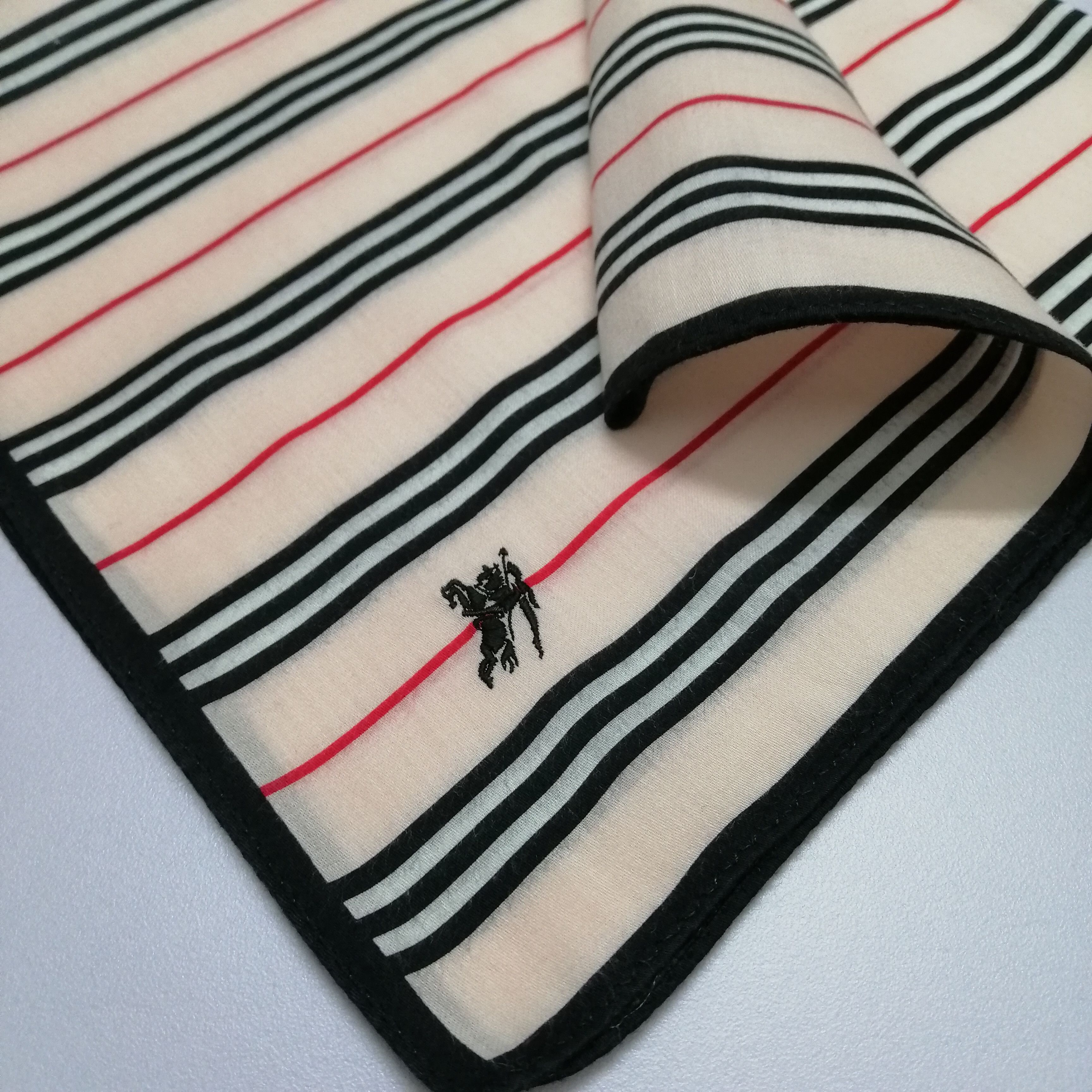 Burberry × Vintage Vintage Burberry Handkerchief/Neckerchief/Bandana-KD2002 Size ONE SIZE - 4 Thumbnail