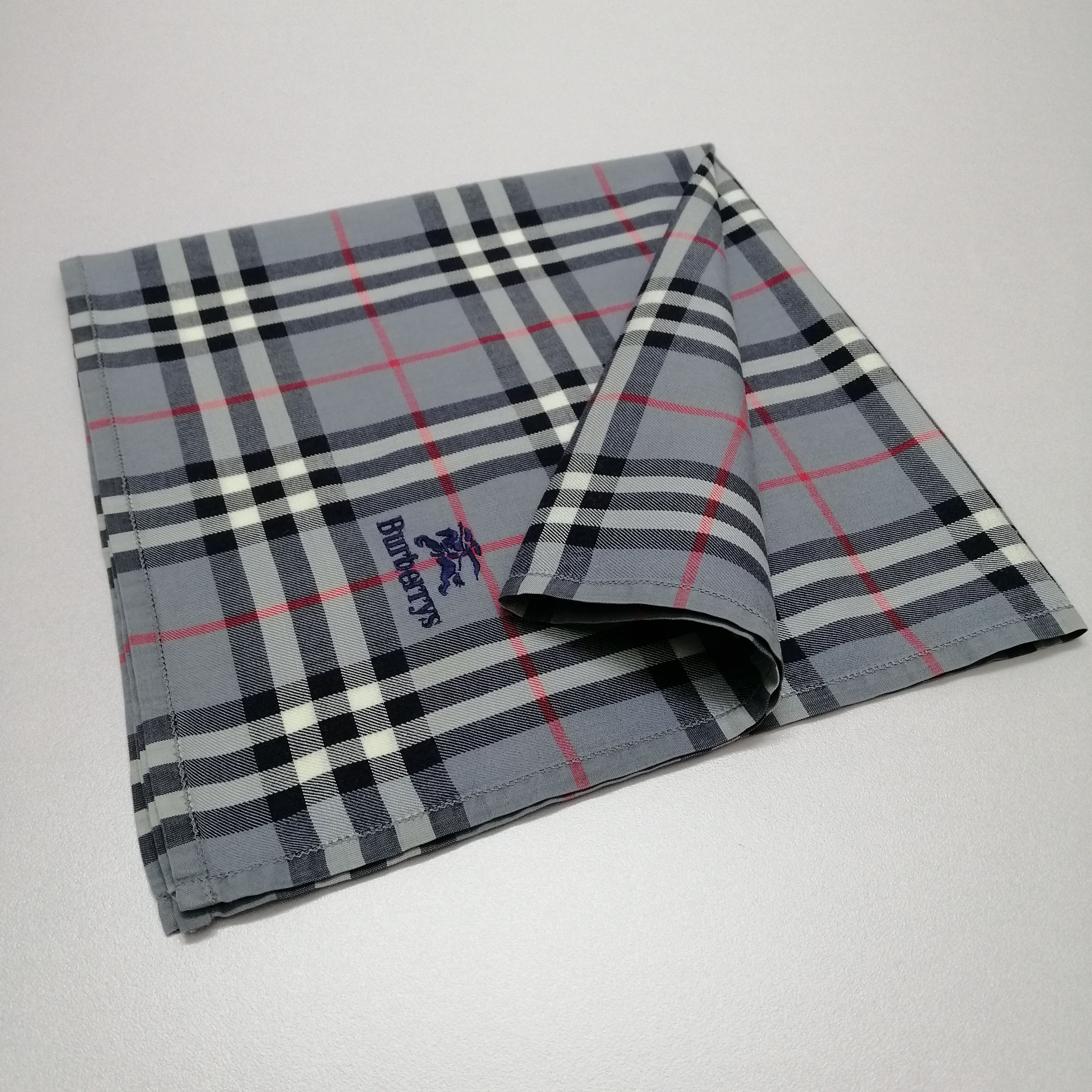 Burberry Burberry Handkerchief/Neckerchief/Bandana-KD2040 Size ONE SIZE - 3 Thumbnail