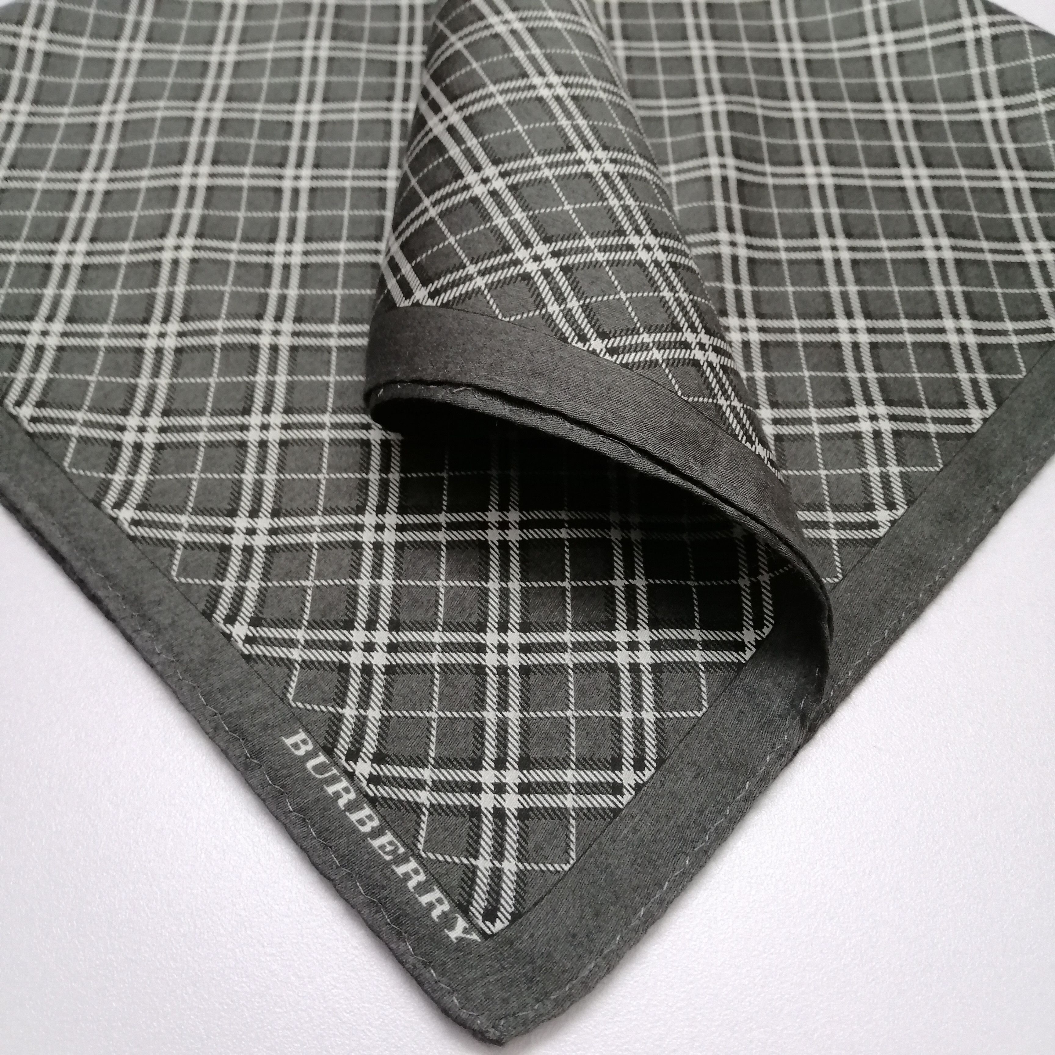 Burberry × Vintage Burberry Handkerchief/Neckerchief/Bandana-KD2069 Size ONE SIZE - 3 Thumbnail