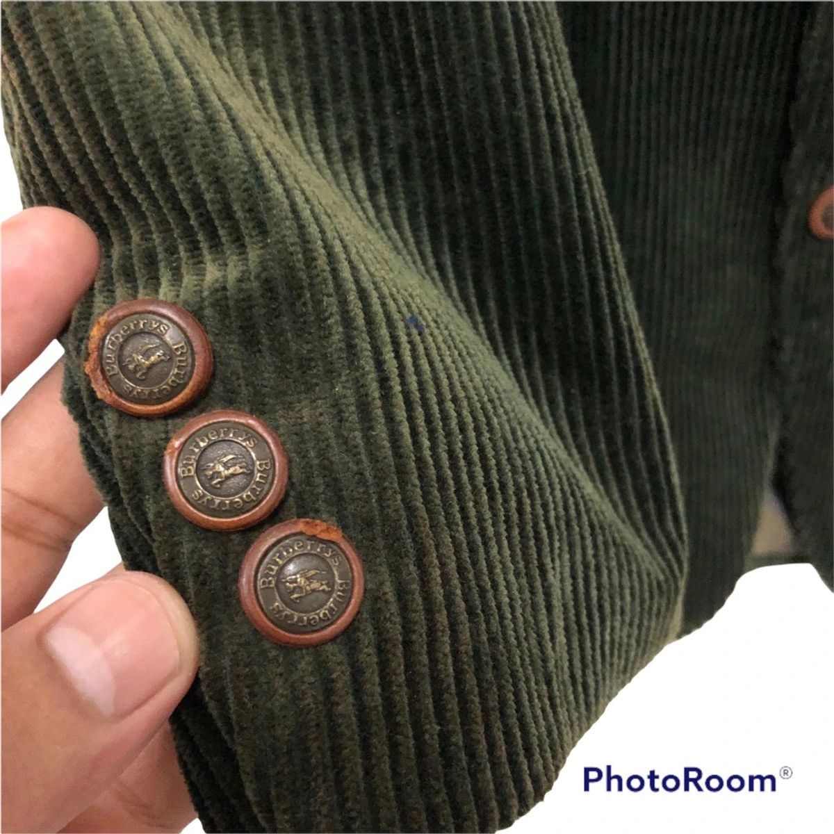 Burberry Offer Very Rare corduroy coat / blazer big logo fit like M Size US S / EU 44-46 / 1 - 19 Thumbnail