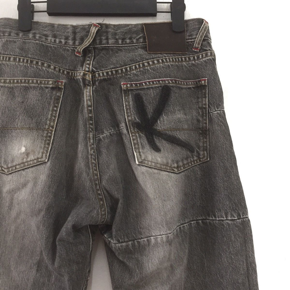 Japanese Brand Rare KARL HELMUT big logo jeans Size US 31 - 7 Thumbnail
