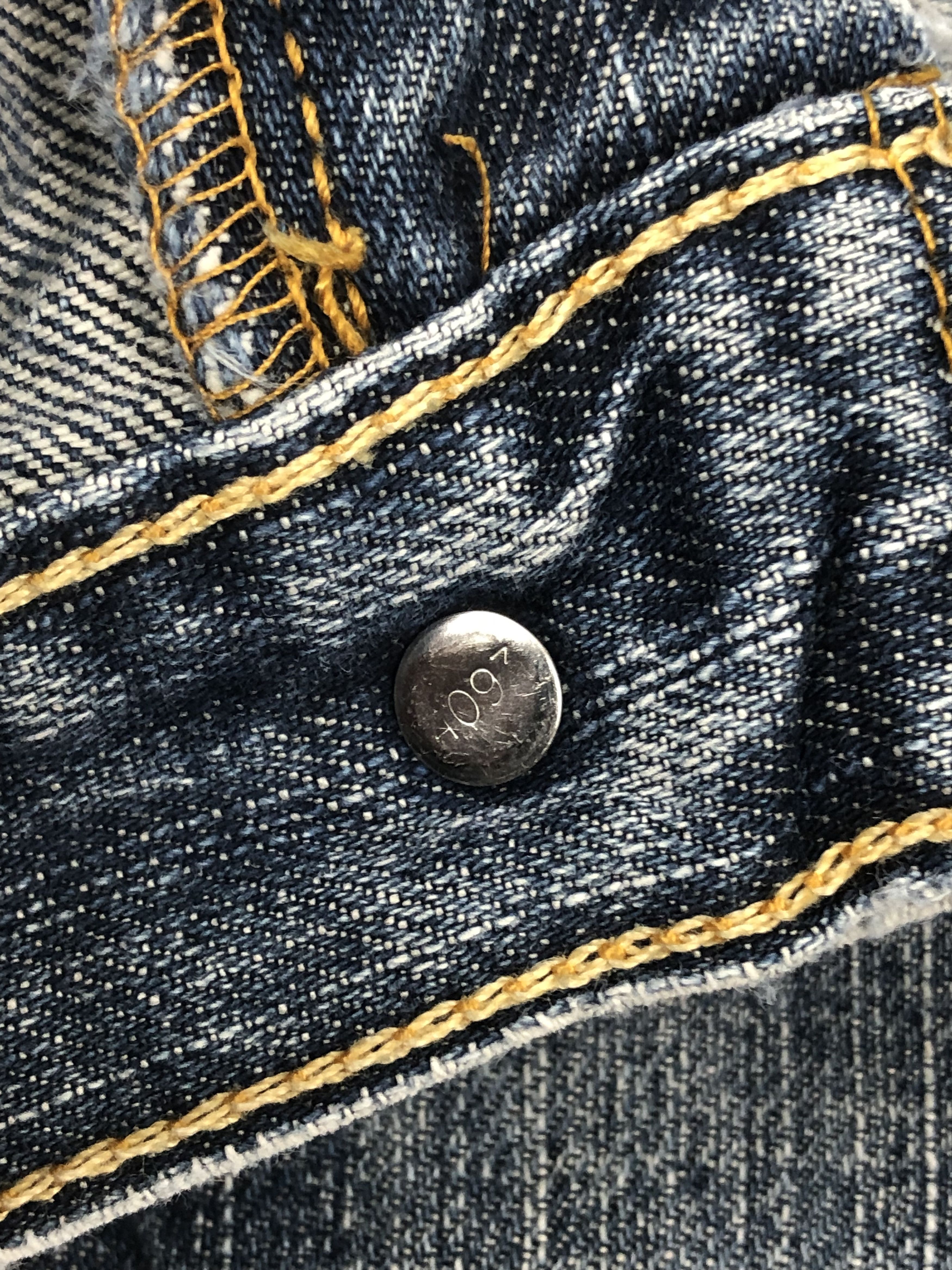 Levi's × Vintage Vintage Distressed Levis 559 Faded Blue Jeans DP1538 Size US 35 - 14 Thumbnail