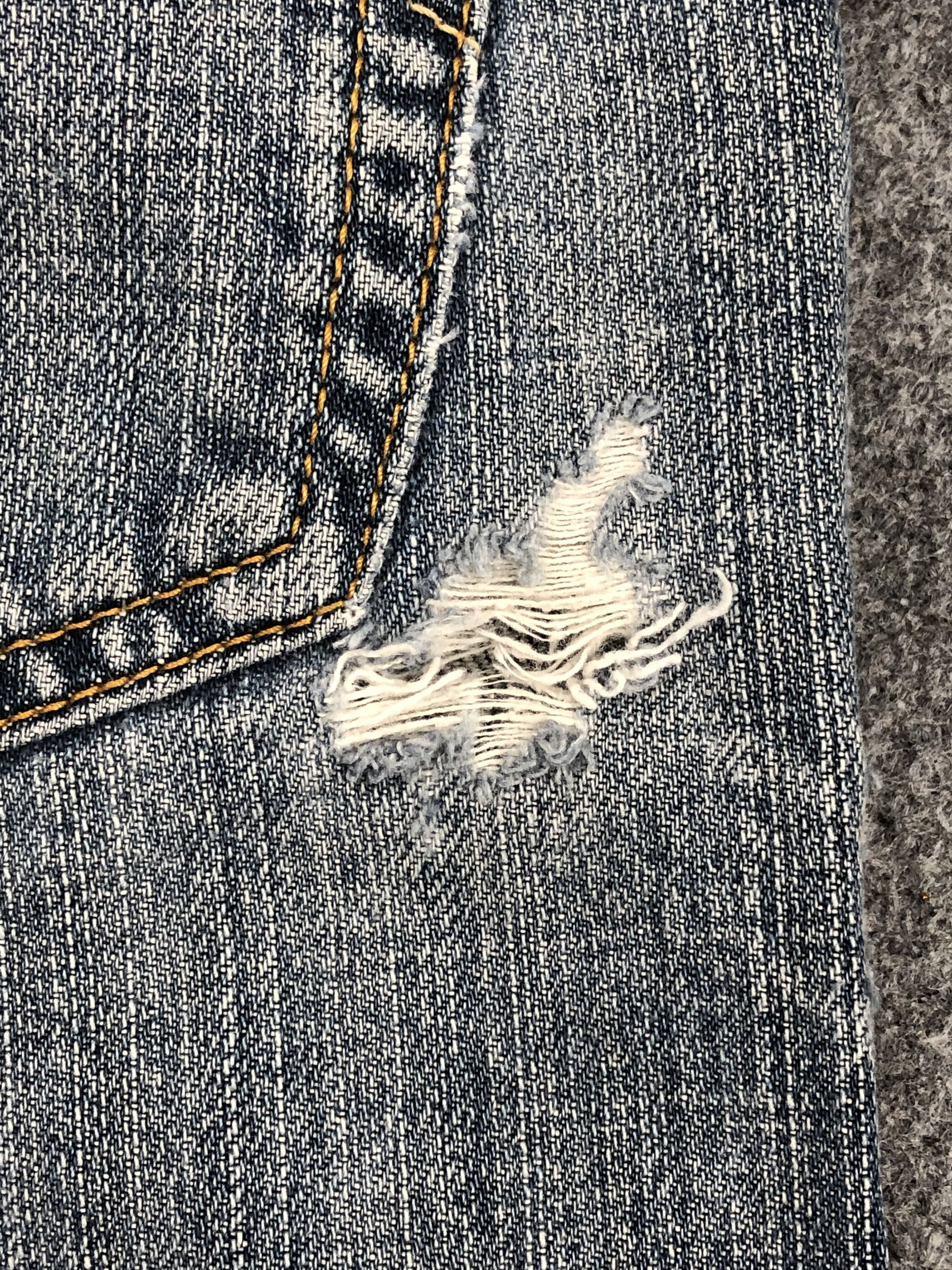 Levi's × Vintage Vintage Distressed Levis 559 Faded Blue Jeans DP1538 Size US 35 - 15 Thumbnail