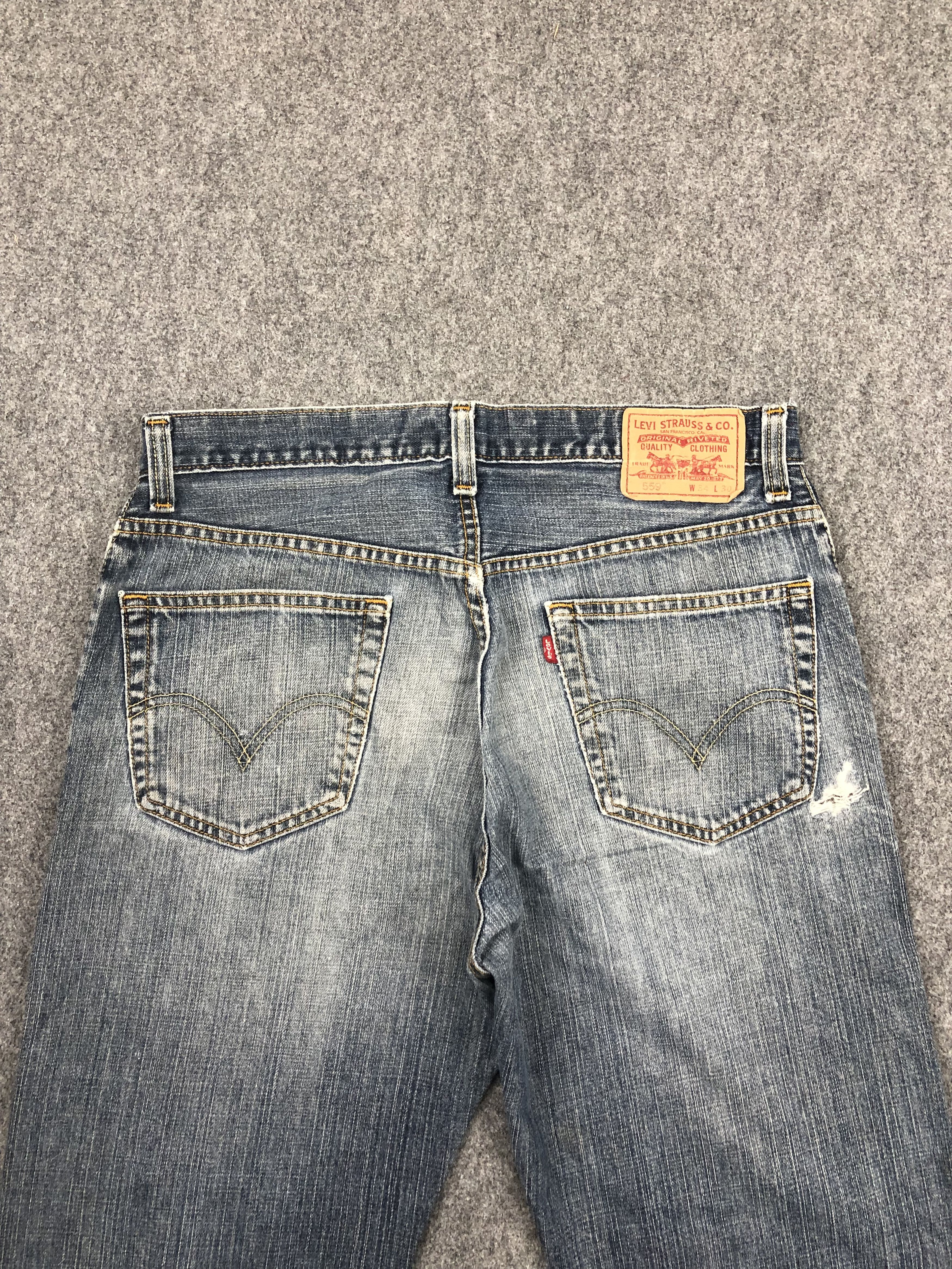 Levi's × Vintage Vintage Distressed Levis 559 Faded Blue Jeans DP1538 Size US 35 - 4 Thumbnail