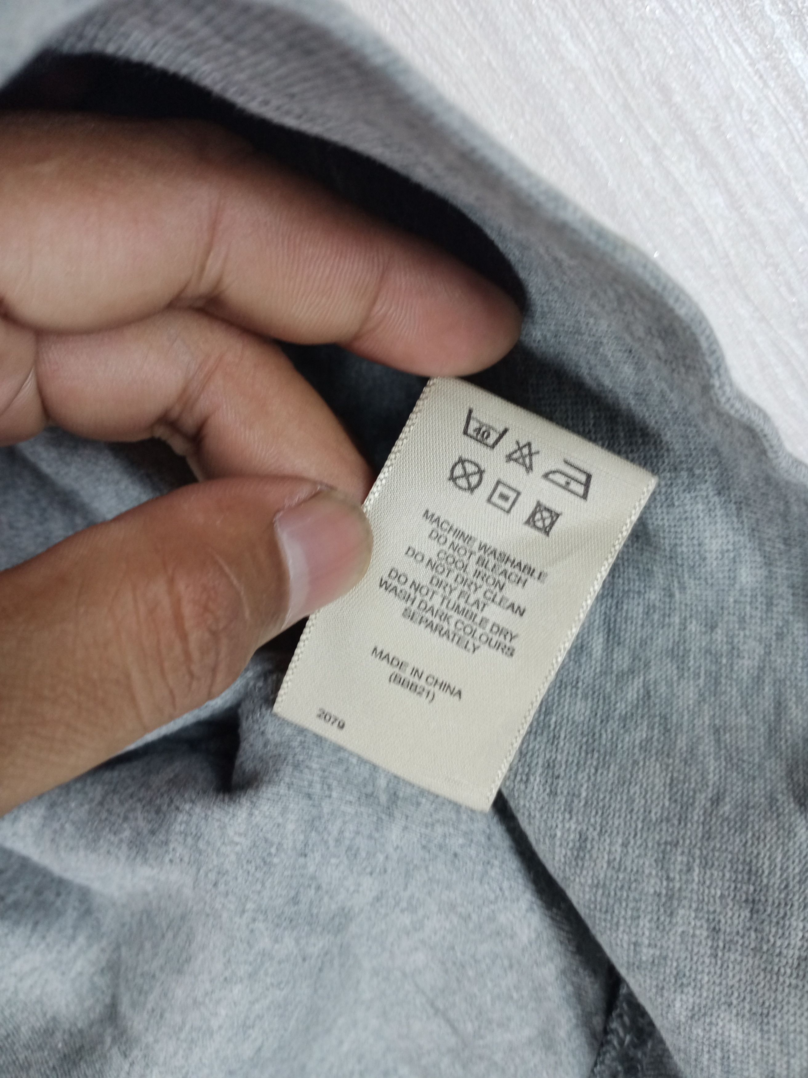 Burberry Burberry London Nova Check Embroidered Logo Sweatshirt Size US XL / EU 56 / 4 - 4 Thumbnail
