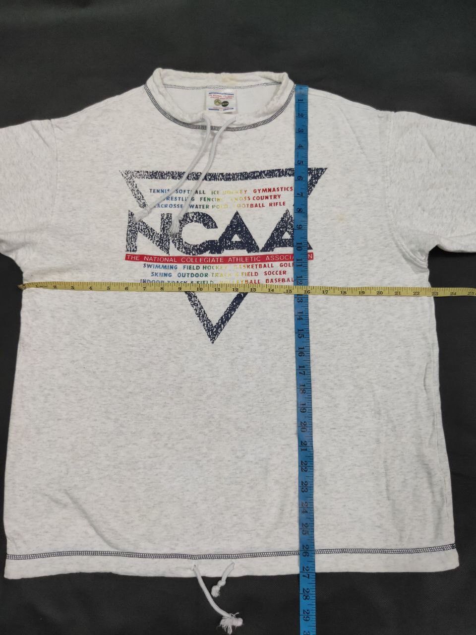 NCAA × Vintage VINTAGE NCAA COLLEGE BIG LOGO SWEATSHIRT BY DESCENTE JAPAN Size US L / EU 52-54 / 3 - 12 Thumbnail