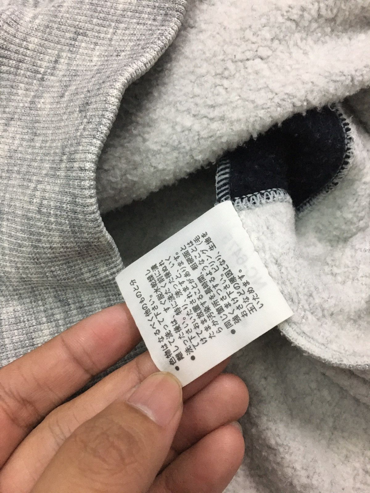 Descente × NCAA VINTAGE NCAA COLLEGE SPORT BIG LOGO EMBROIDERY HOODIE Size US M / EU 48-50 / 2 - 9 Thumbnail