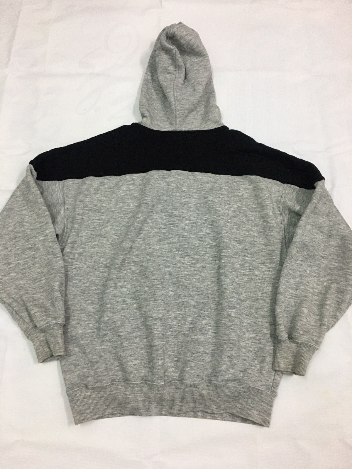Descente × NCAA VINTAGE NCAA COLLEGE SPORT BIG LOGO EMBROIDERY HOODIE Size US M / EU 48-50 / 2 - 10 Thumbnail