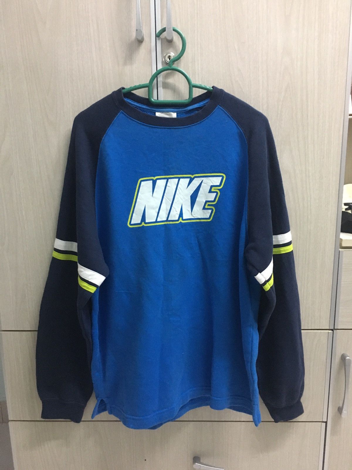 Nike × Vintage Vintage Nike sweatshirt back swoosh logo embroidery Size US M / EU 48-50 / 2 - 1 Thumbnail