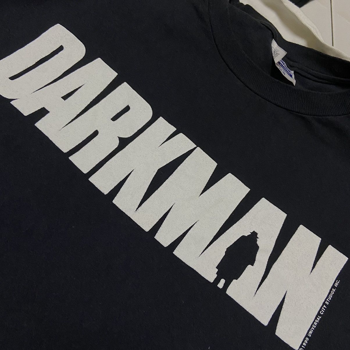 Rap Tees Vintage 1990 Darkman Movie Promo Tshirt american superhero Size US XL / EU 56 / 4 - 2 Thumbnail