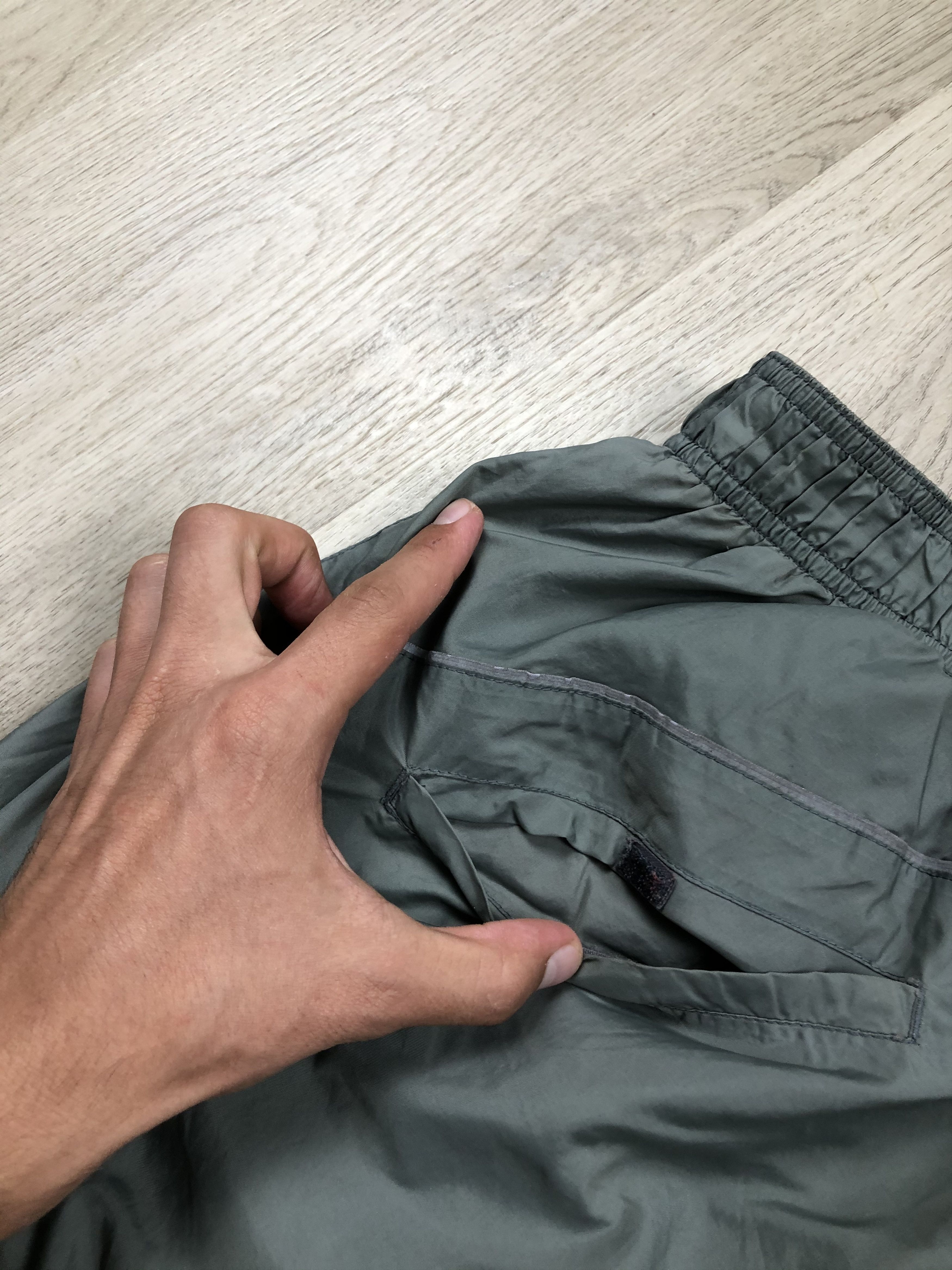 Nike × Vintage Nike Vintage Mens Nylon Pants Drill Y2K Size US 36 / EU 52 - 9 Thumbnail