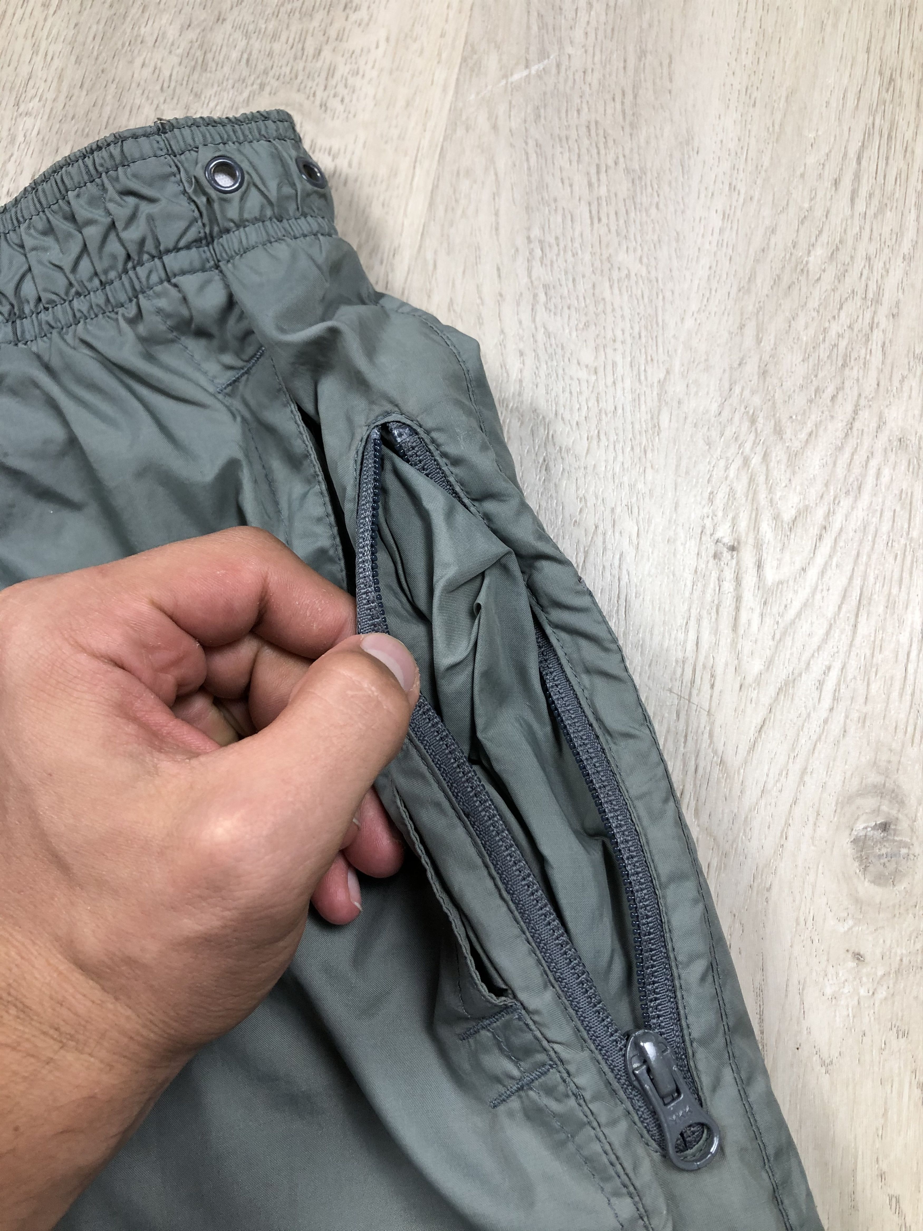 Nike × Vintage Nike Vintage Mens Nylon Pants Drill Y2K Size US 36 / EU 52 - 3 Thumbnail
