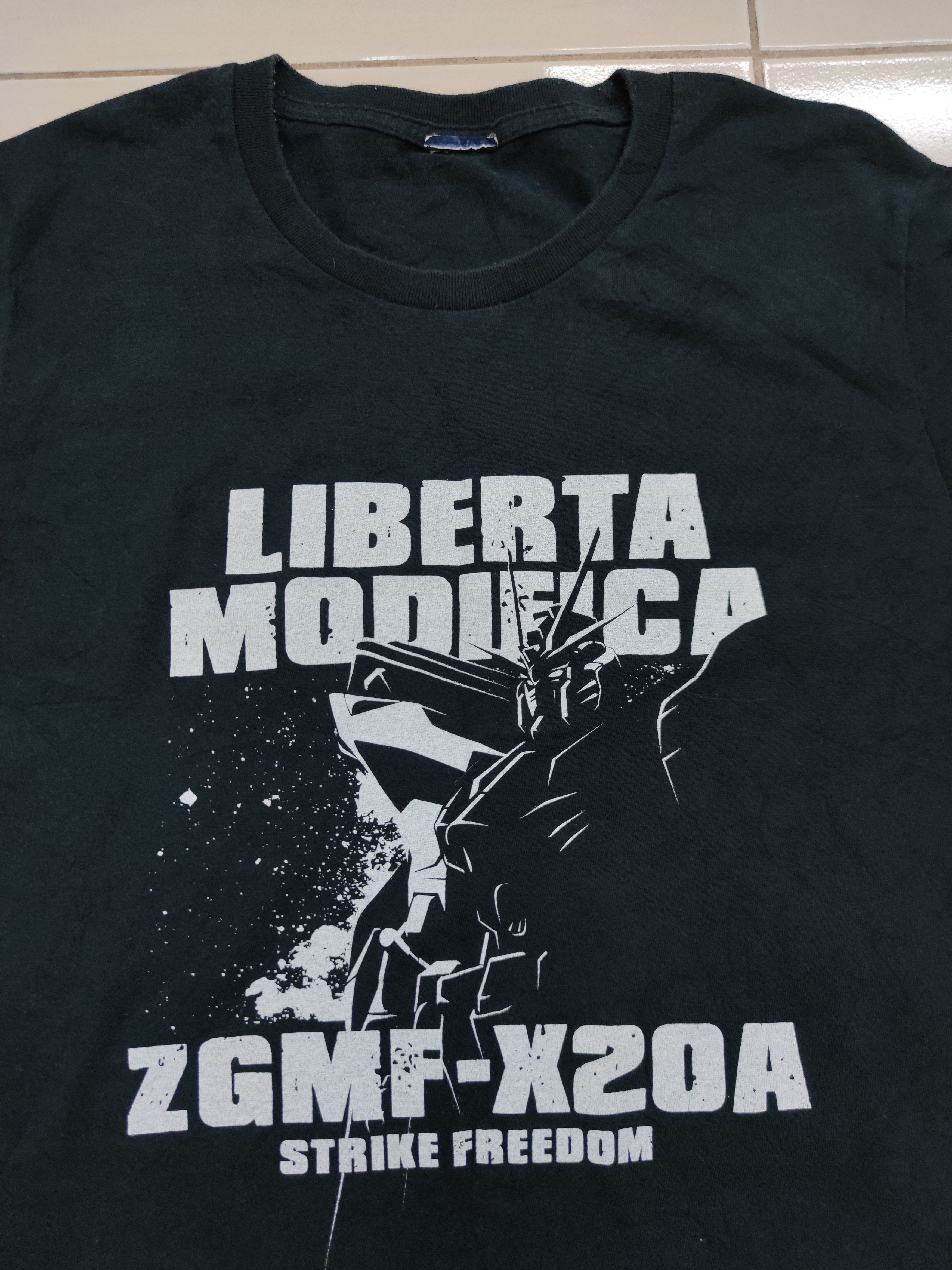 Japanese Brand Vintage Cospa Anime Gundam ZGMF-X20A Shirt Size US M / EU 48-50 / 2 - 1 Thumbnail