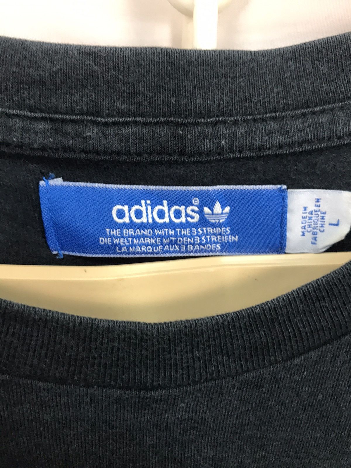 Adidas Adidas big logo tshirt Size US M / EU 48-50 / 2 - 4 Thumbnail