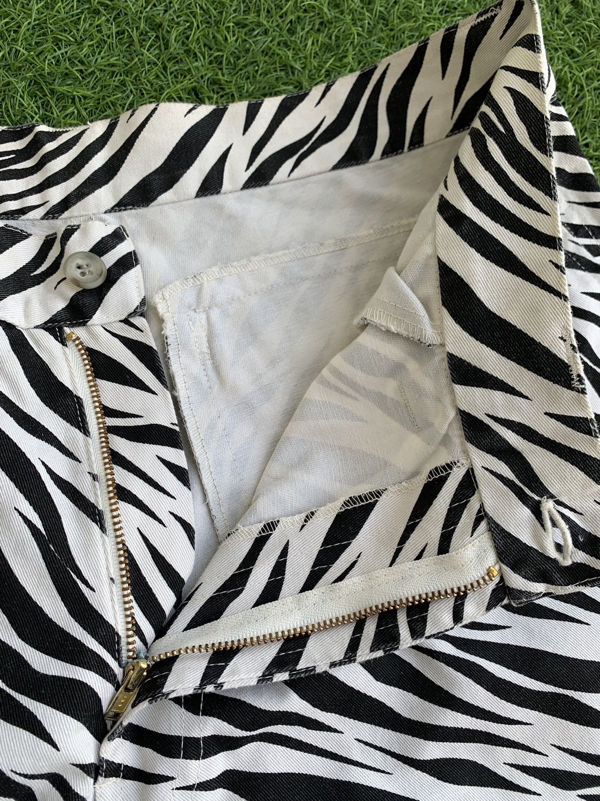 Japanese Brand × OVER THE STRiPES Vintage Baggy Stripes zebra Shades Prevalence Design Size US 30 / EU 46 - 12 Thumbnail