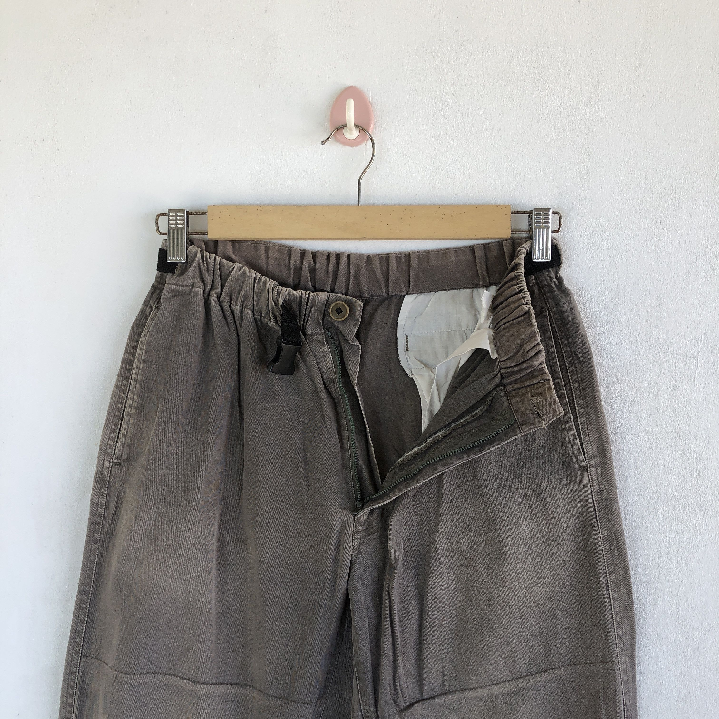 Japanese Brand × Vintage Vintage Japanese Cargo Pants Multi Pocket Trousers Pants Size 26" / US 2 / IT 38 - 7 Thumbnail