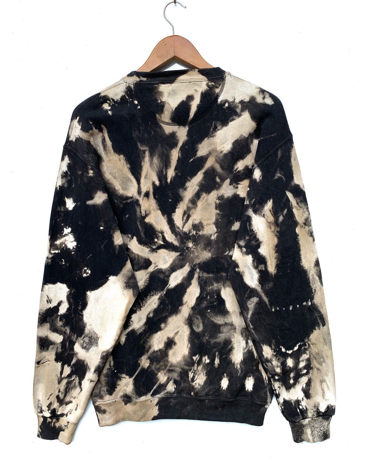 Hard Rock Cafe × Vintage Vintage HRC Hollywood Custom Made Bleach Wash Sweatshirt Size US S / EU 44-46 / 1 - 3 Thumbnail