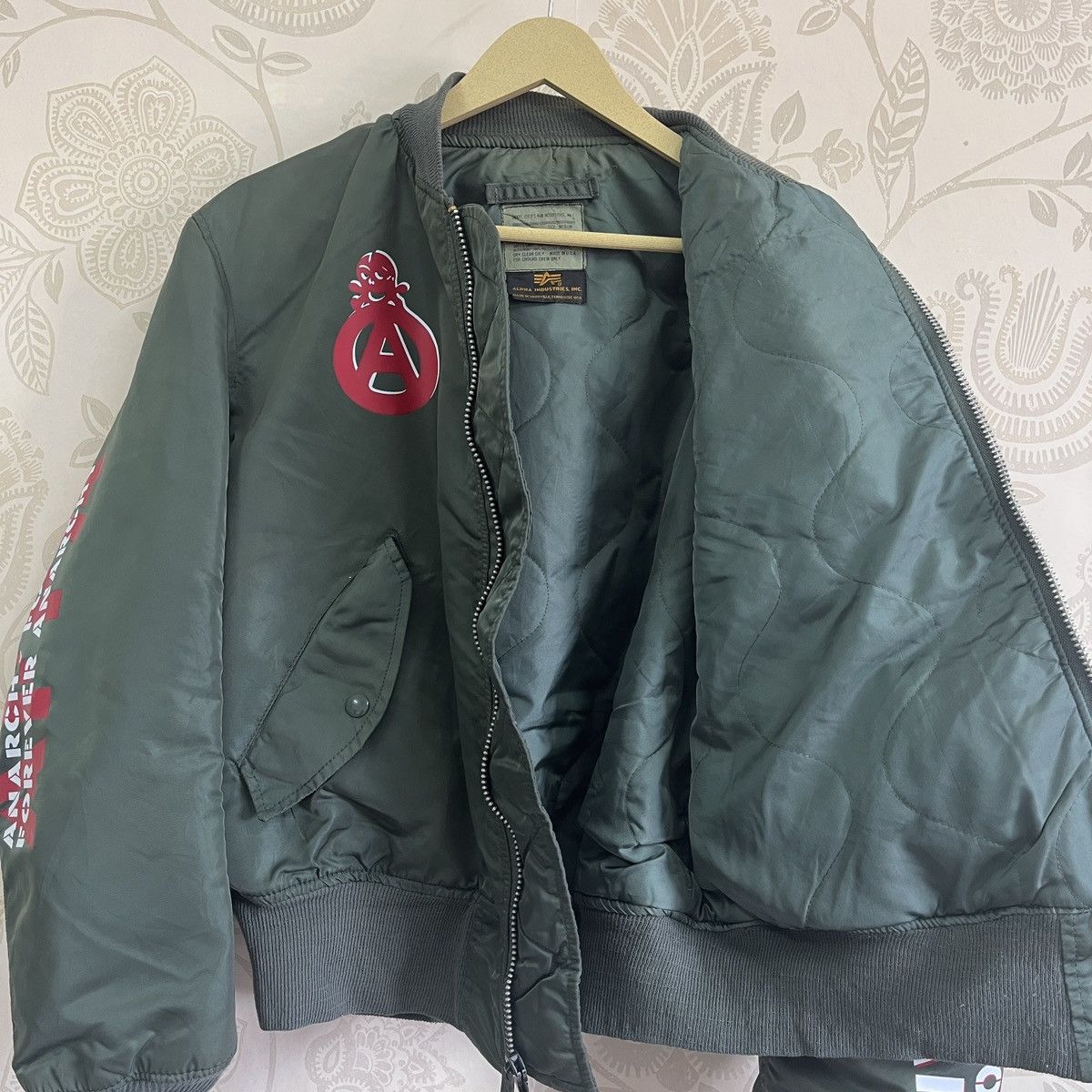 Alpha Industries × Vintage Grails Alpha Industries AFFA Printed Anarchy Forever Bomber Size US M / EU 48-50 / 2 - 14 Thumbnail