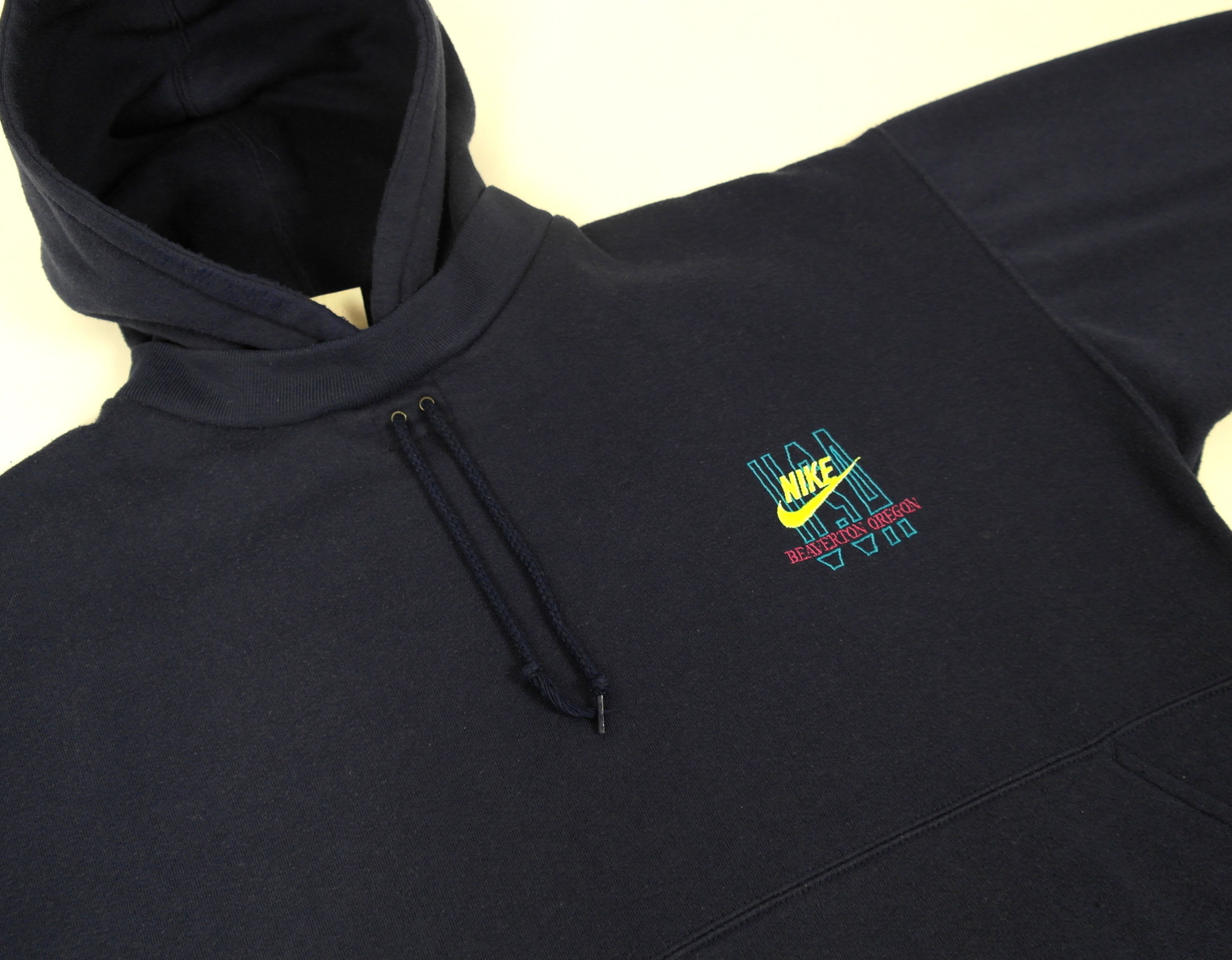 Nike Vintage Nike Beaverton Oregon Hoodie Men's L Dark Blue Size US L / EU 52-54 / 3 - 7 Thumbnail