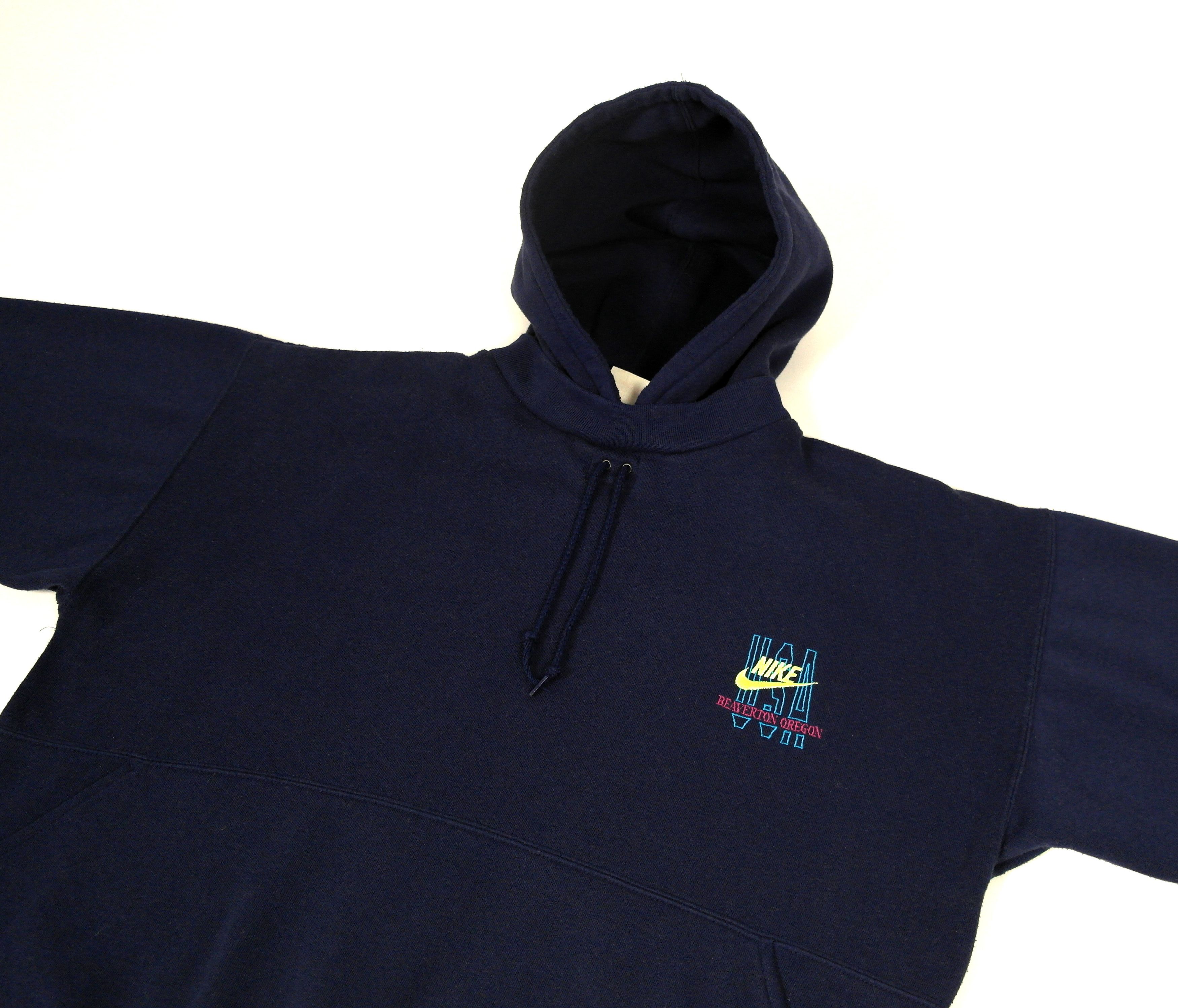 Nike Vintage Nike Beaverton Oregon Hoodie Men's L Dark Blue Size US L / EU 52-54 / 3 - 5 Thumbnail