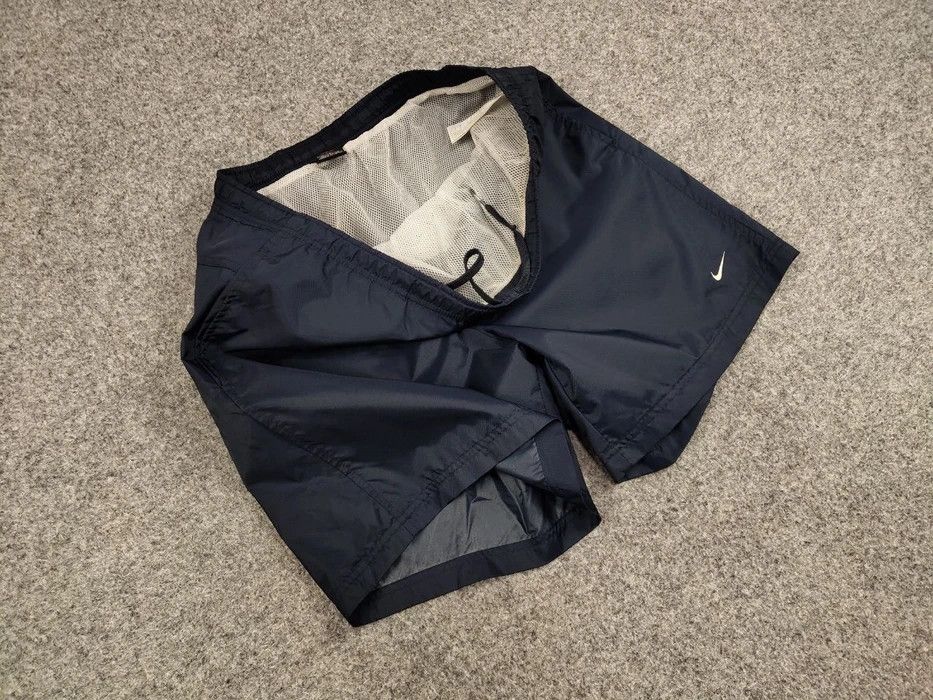 Nike Vintage Nike Shorts Blue Logo swoosh casual Y2K Streetwear Size US 36 / EU 52 - 7 Thumbnail