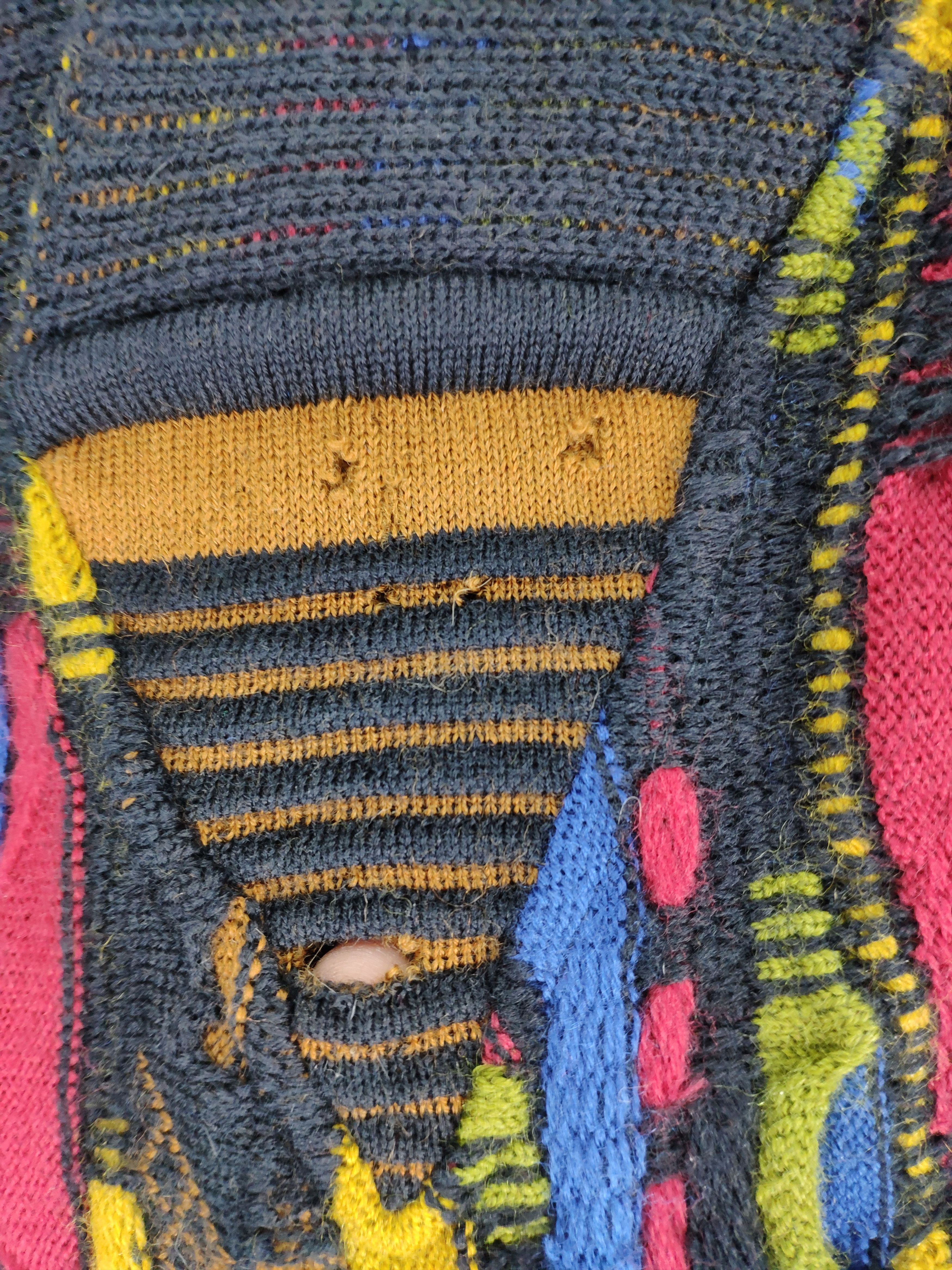 Coogi Vintage Coogi Style Wool Knit Cardigan Baggy Size US M / EU 48-50 / 2 - 10 Thumbnail