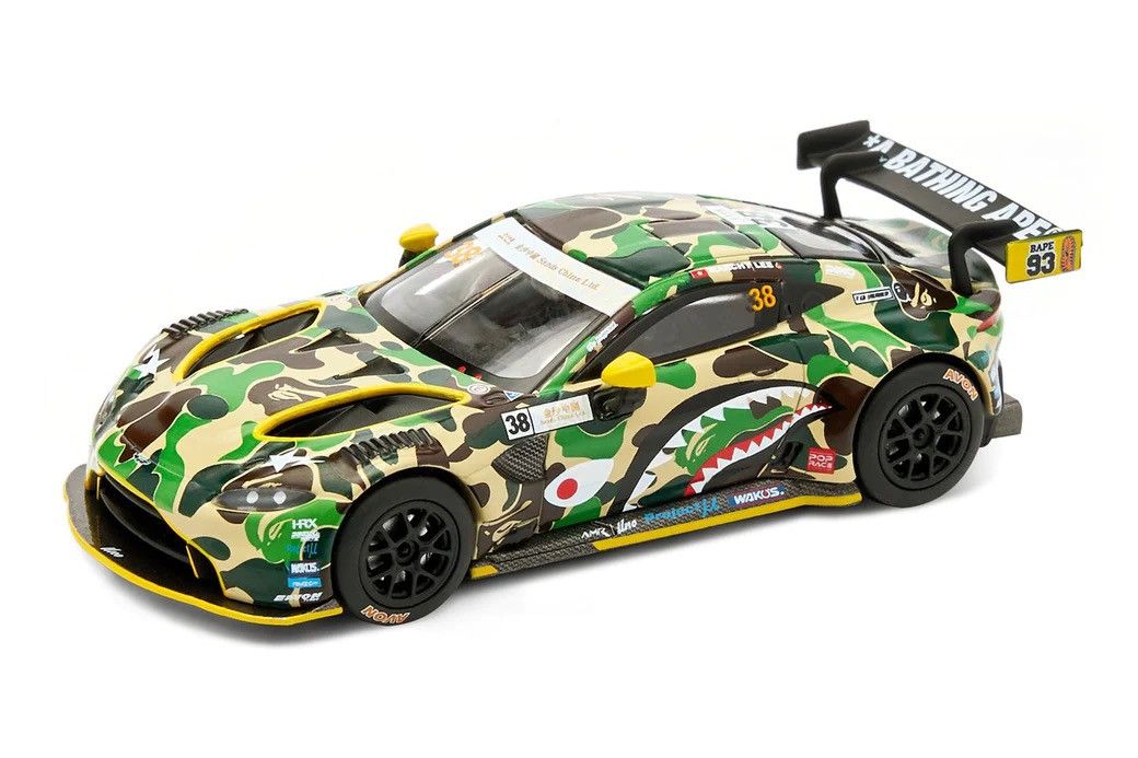 Bape Bape Aston Martin GT3 1/64 Model Car Size ONE SIZE - 2 Thumbnail