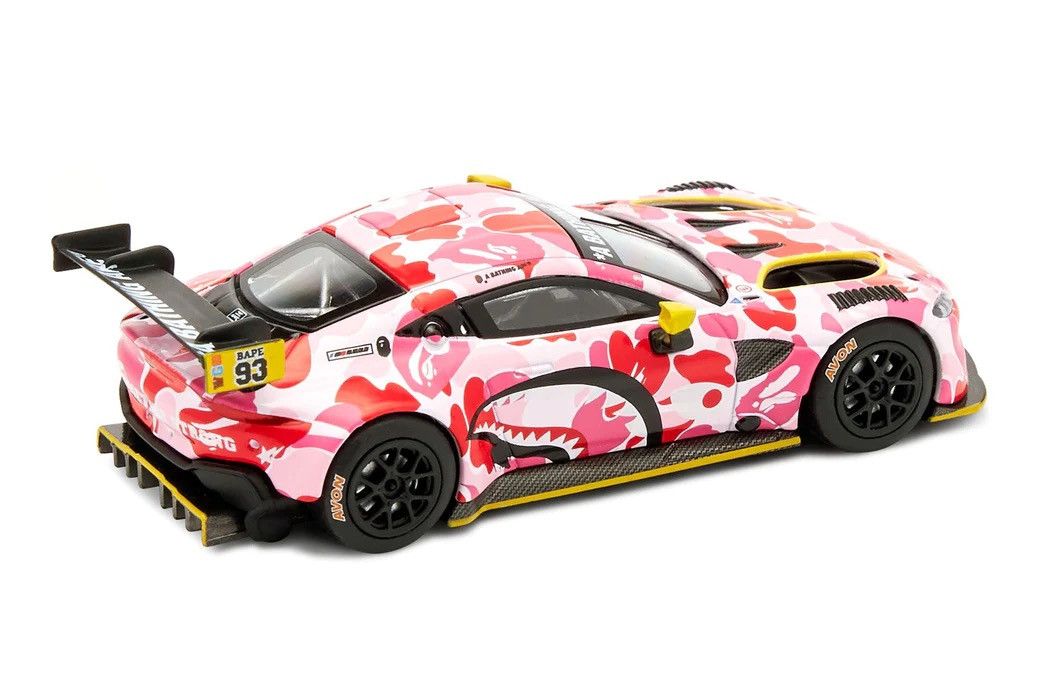 Bape Bape Aston Martin GT3 1/64 Model Car Size ONE SIZE - 3 Thumbnail